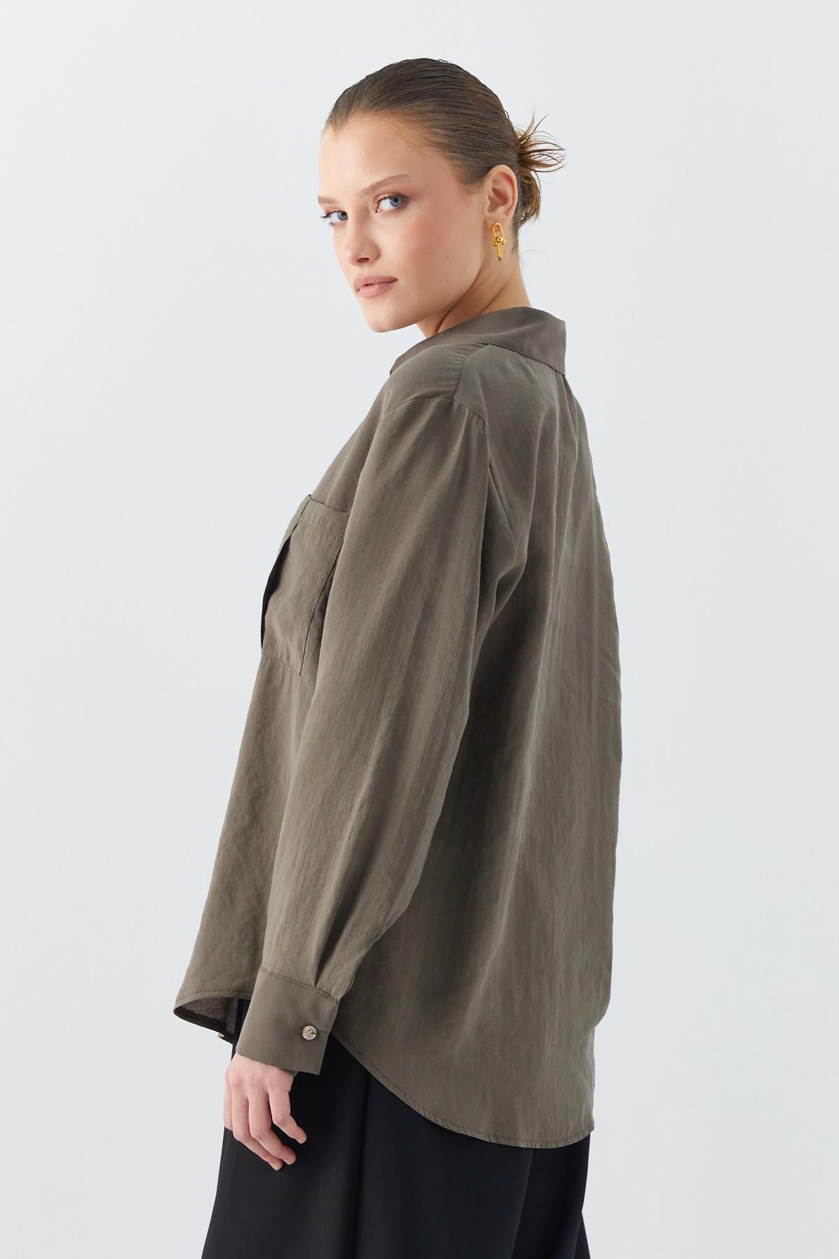 Mixray-4628 Model Khaki Women's Shirt - Pocket Detail 3