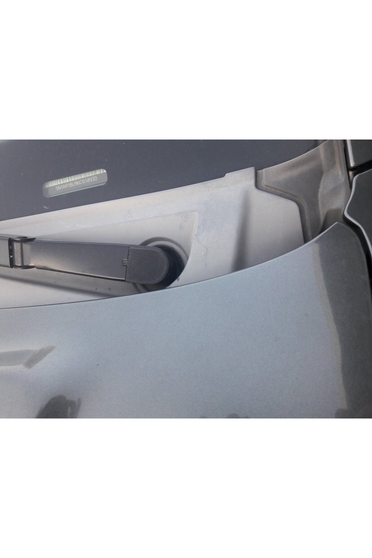 Lucest Nissan Pathfinder 2006 için ön cam silecek kapağı T2491544