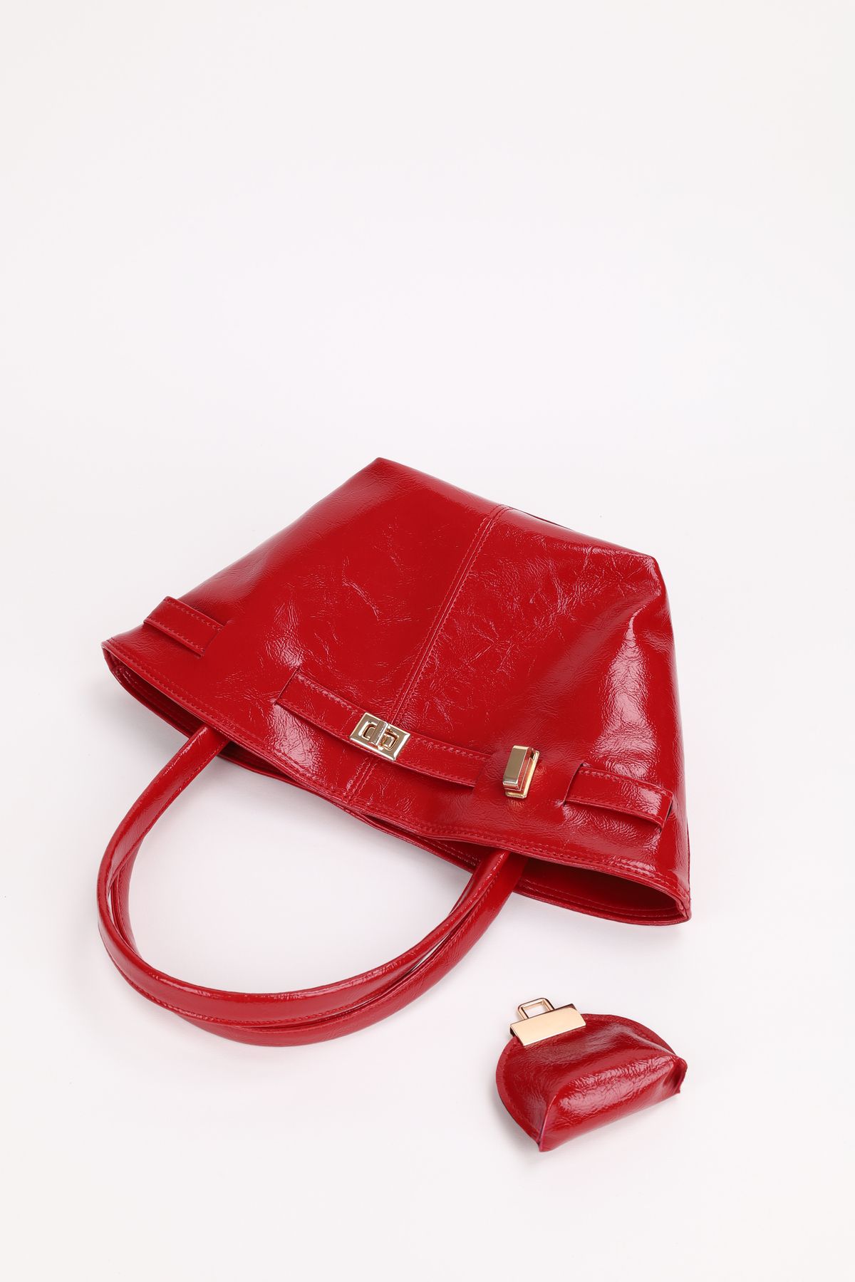 NOTHING-Red Patent Leather - Magnet Hand and Shoulder Bag Samira with Charm Detail 7