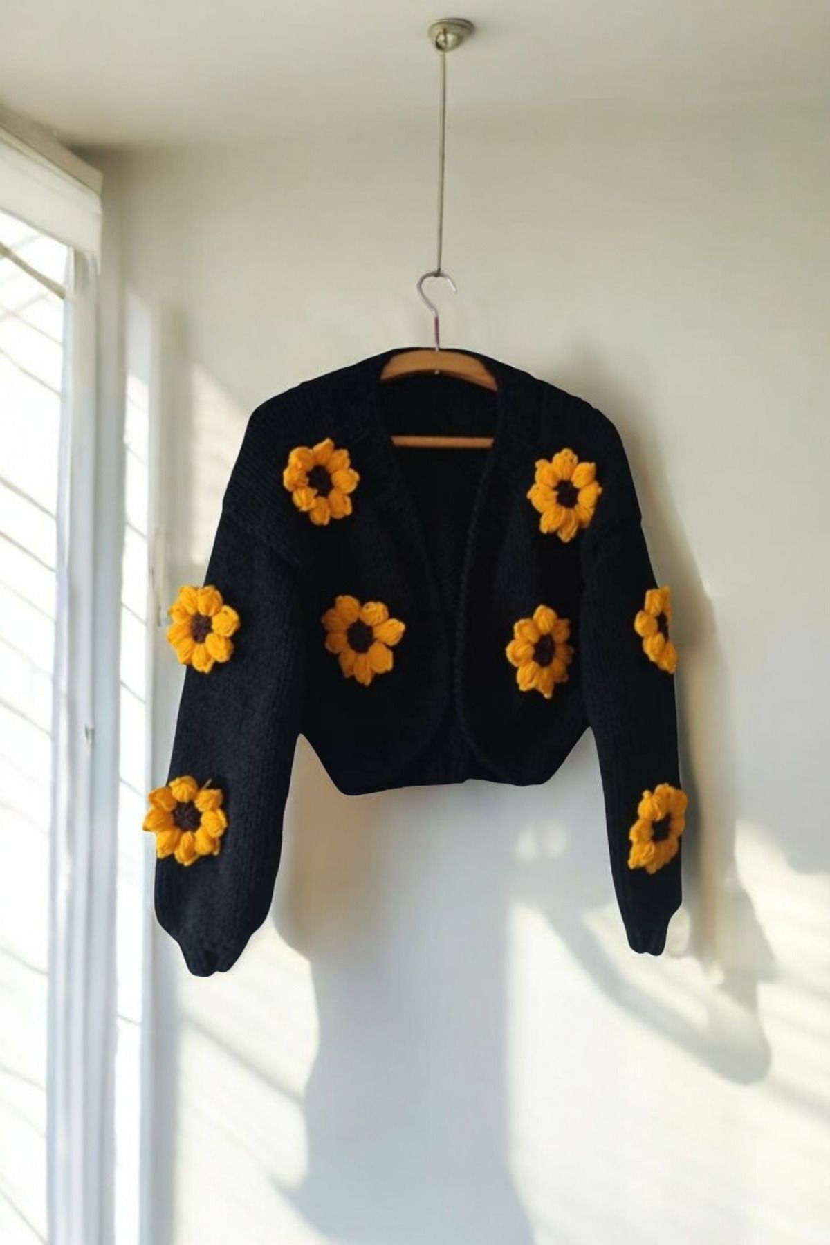 ThreadArtByNur-Hand Knitted Sunflower Patterned Women's Cardigan, Crop Women's Cardigan with Sunflower Motif 1