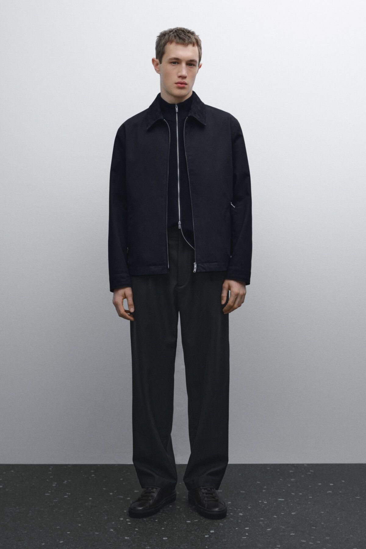 ژاکت نخی با جزئیات یقه چرم Massimo Dutti