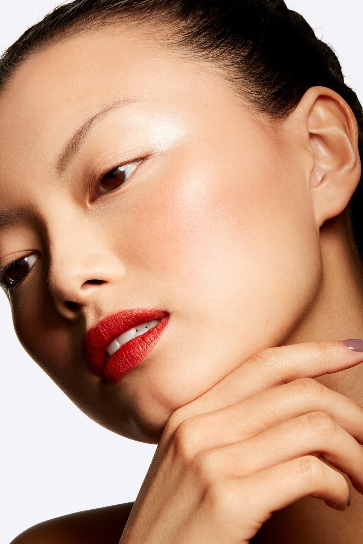 M.A.C-Blush-Hushed Tone with Smooth Appearance, Soft Texture, Weight-Free and Lightweight 3