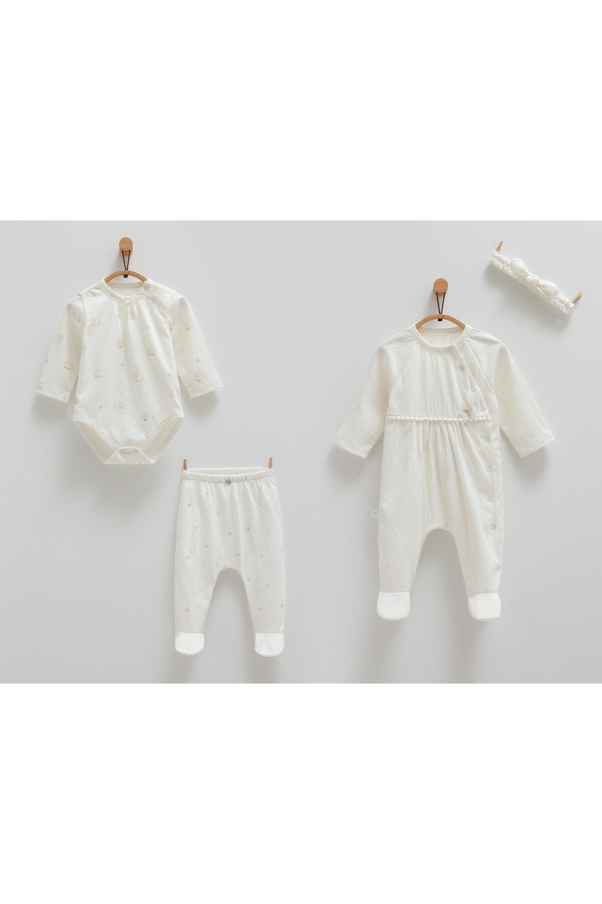 Caramell-Barletta Beti - Ecru Newborn Set of 4 1