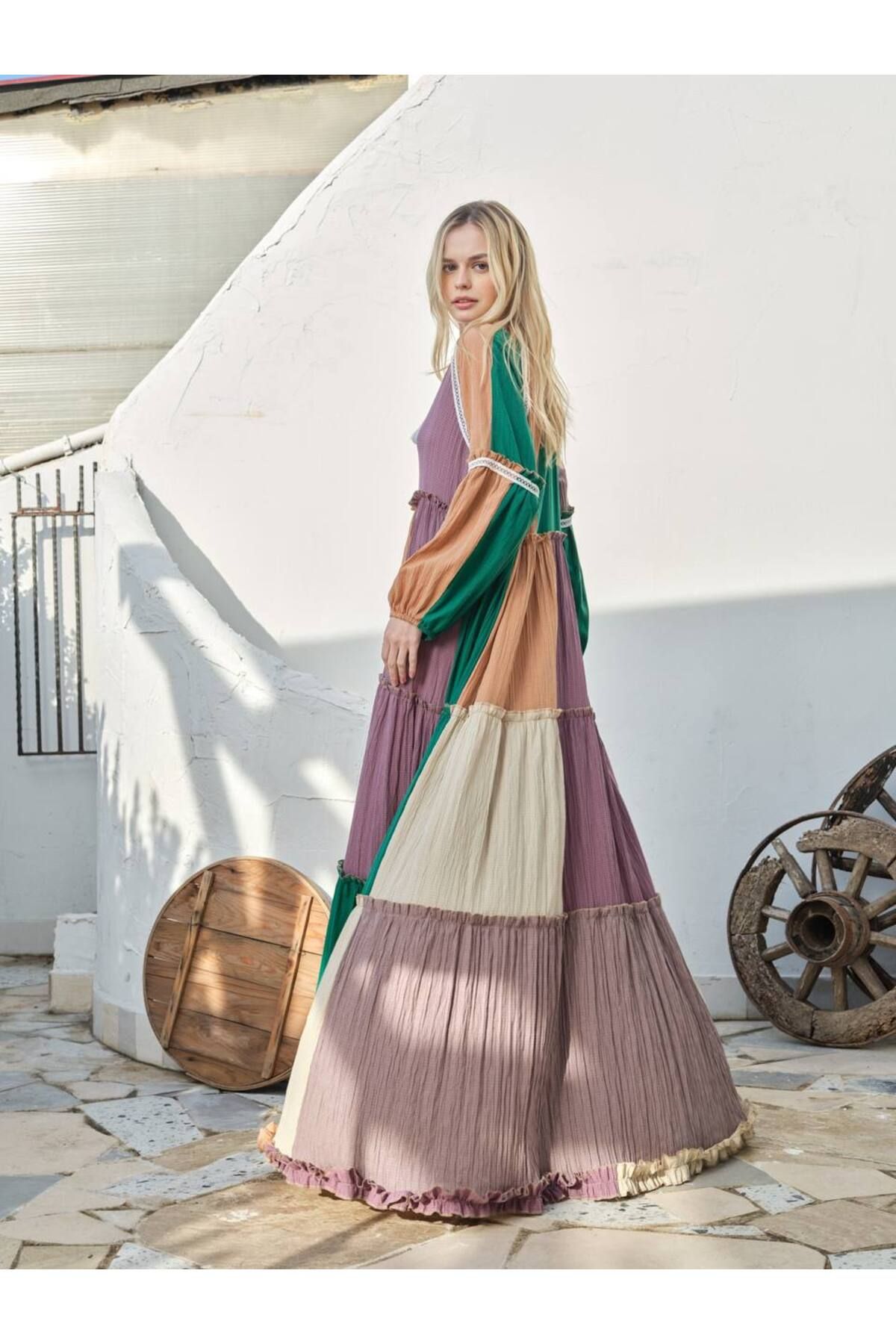 Lady Pixie-Women's Multicolor Layered Tassel Detailed Dress 2