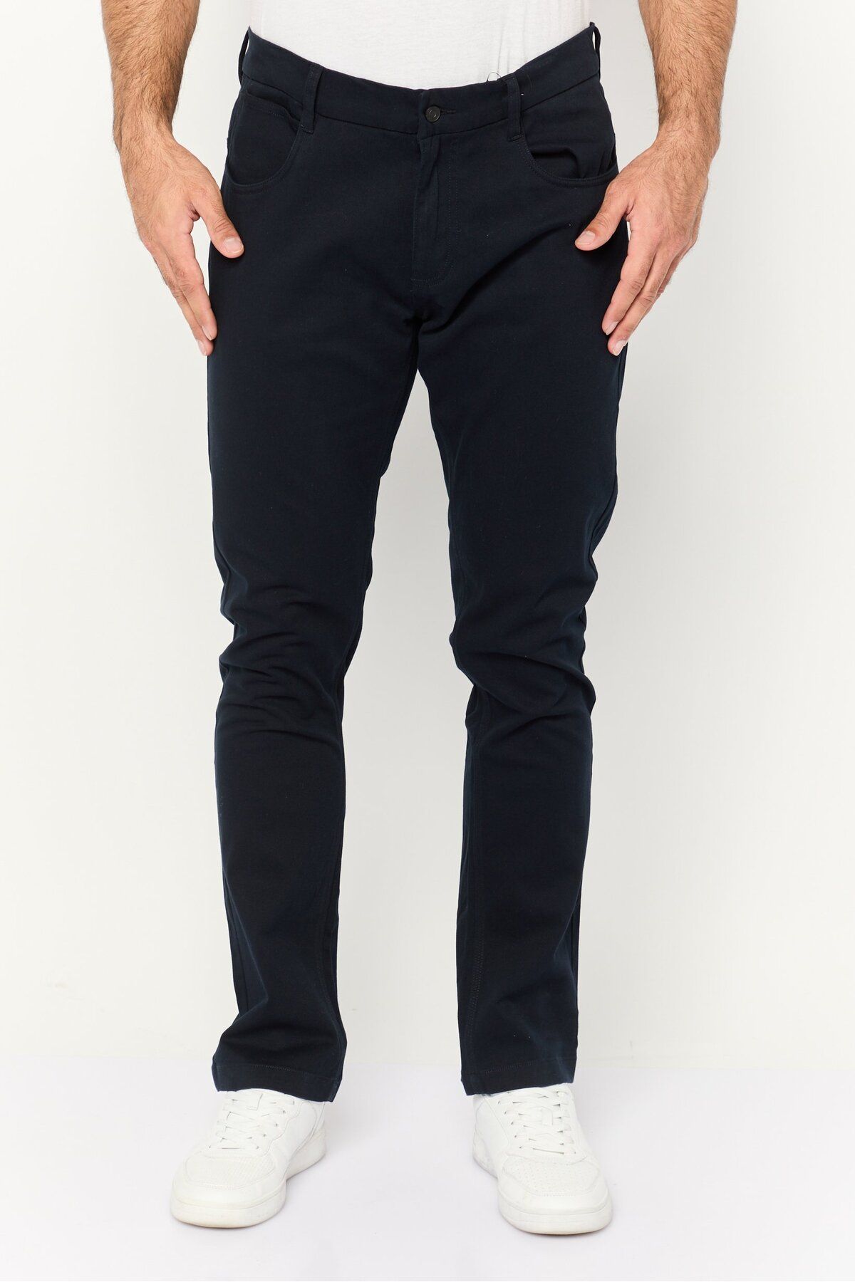 French Connection-Men Regular Fit Plain Chino Pants, Navy 1