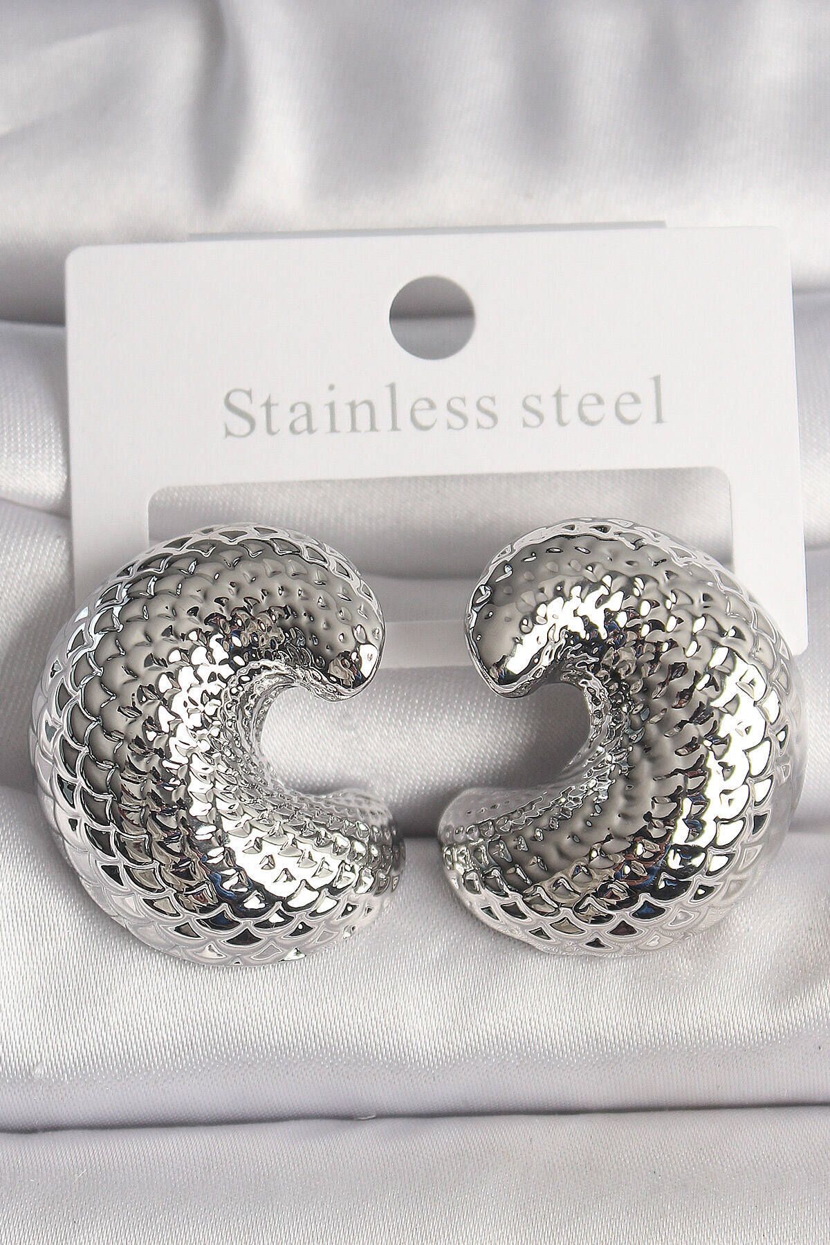 suhleco-Brass Silver Color Snake Back Embroidered Half Hoop Model Women's Earrings 1