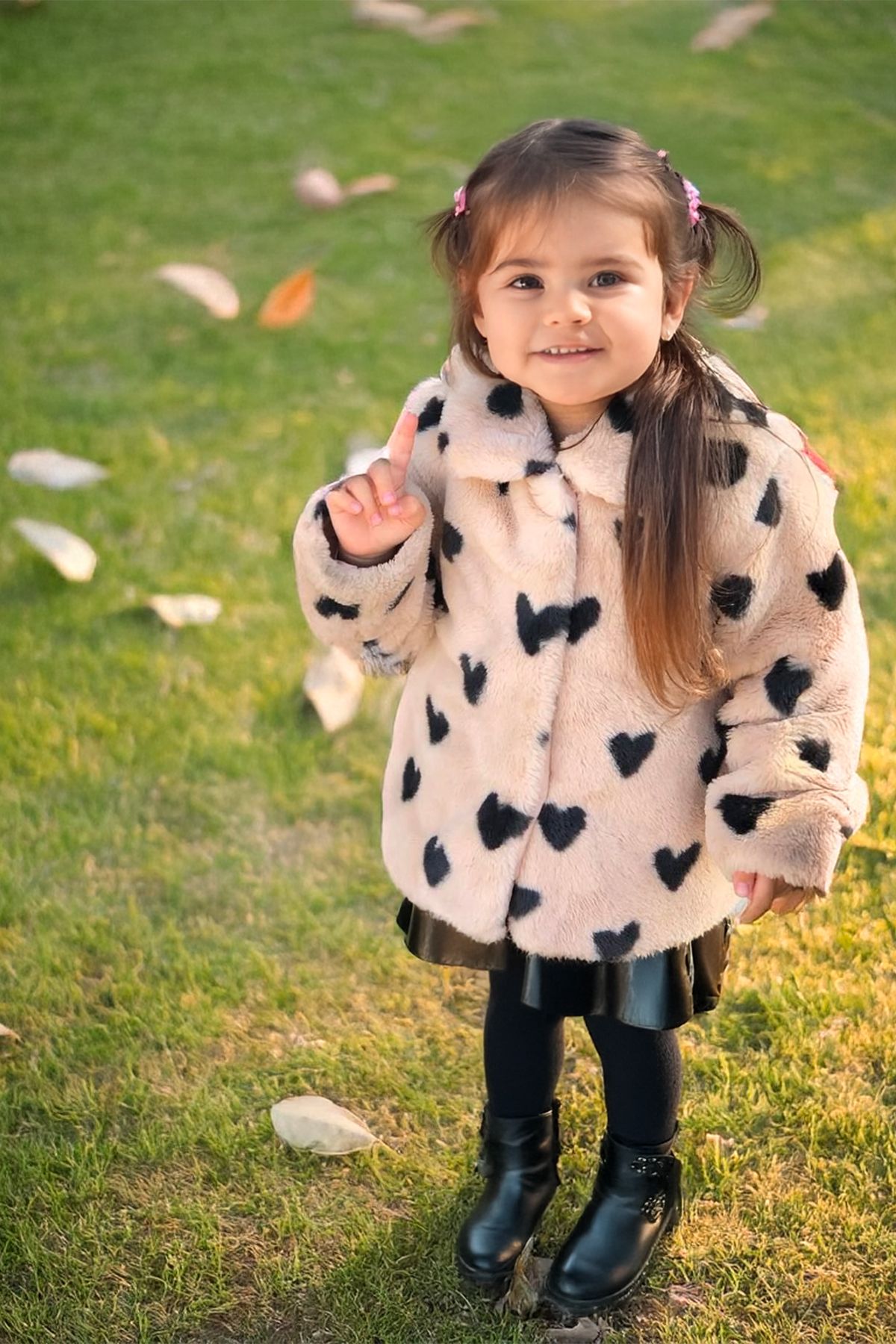 DOFİ-Dofi Baby Girl Beige Plush Coat - Heart Pattern, Snap Fastener, Soft and Warm 2