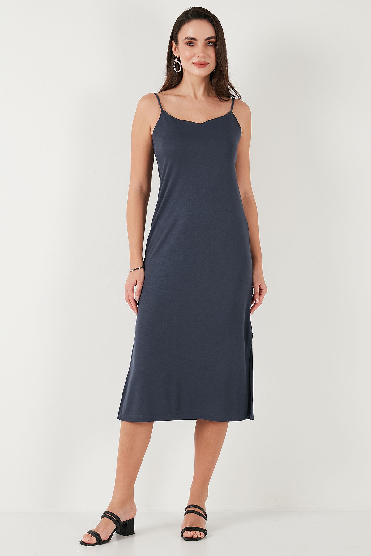 Lela-Regular Fit Rope Strap Slit Detail Midi Dress Dress 5866128 4