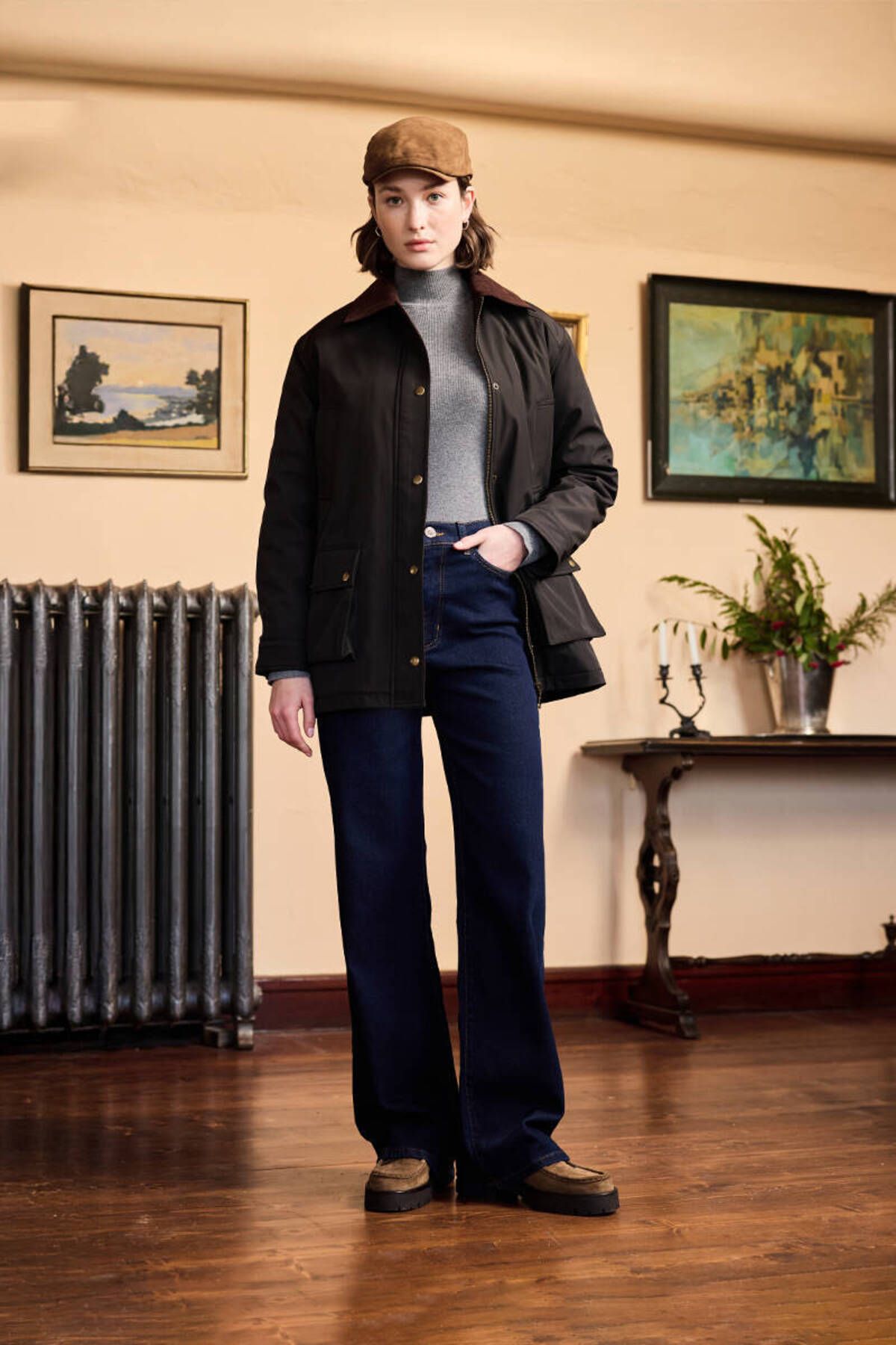 BE BLUE-Gabardin Coat with Black Velvet Collar 3