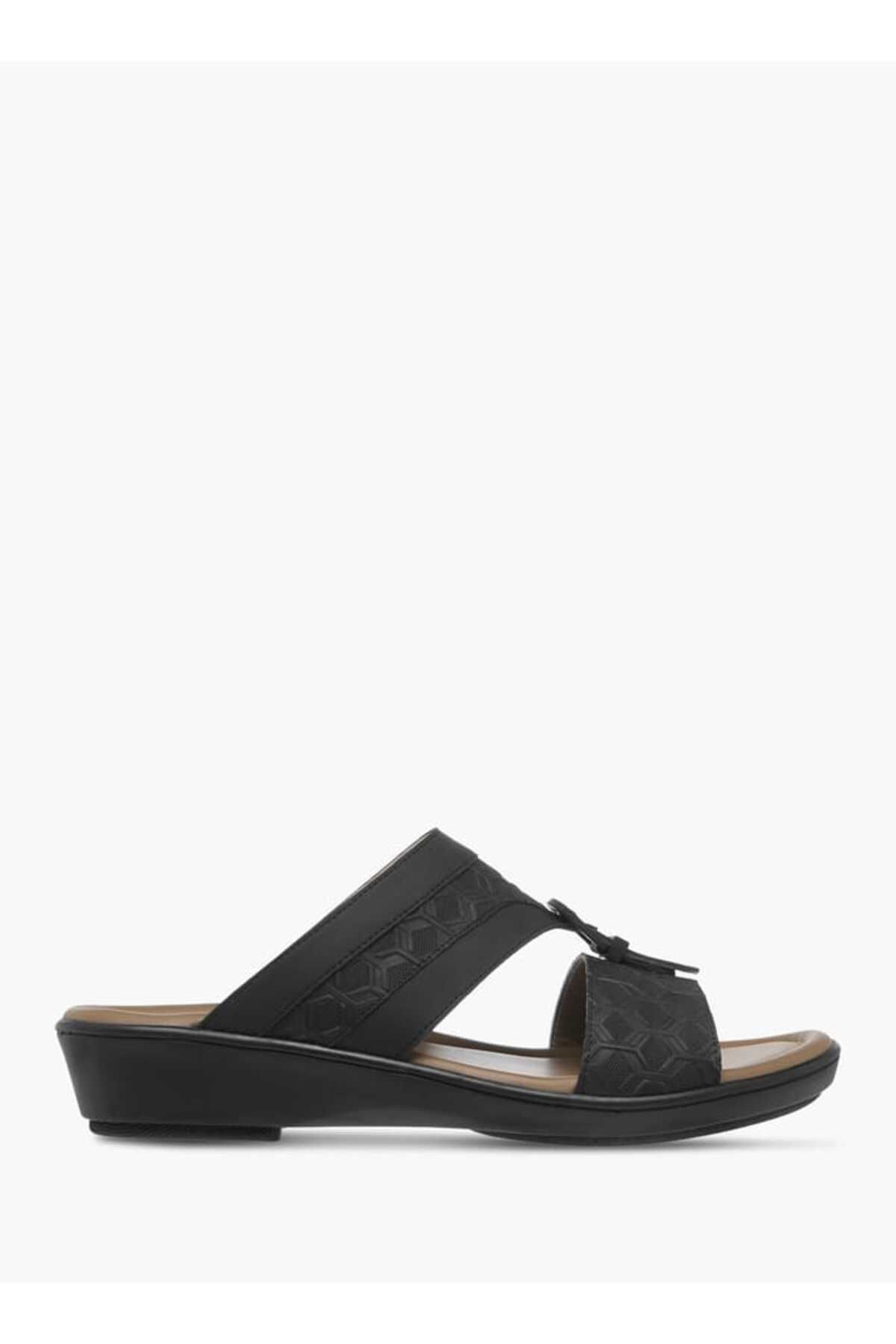 LBL by Shoexpress-LBL by Shoexpress Textured Slip-On Arabic Sandals with Buckle Detail 2
