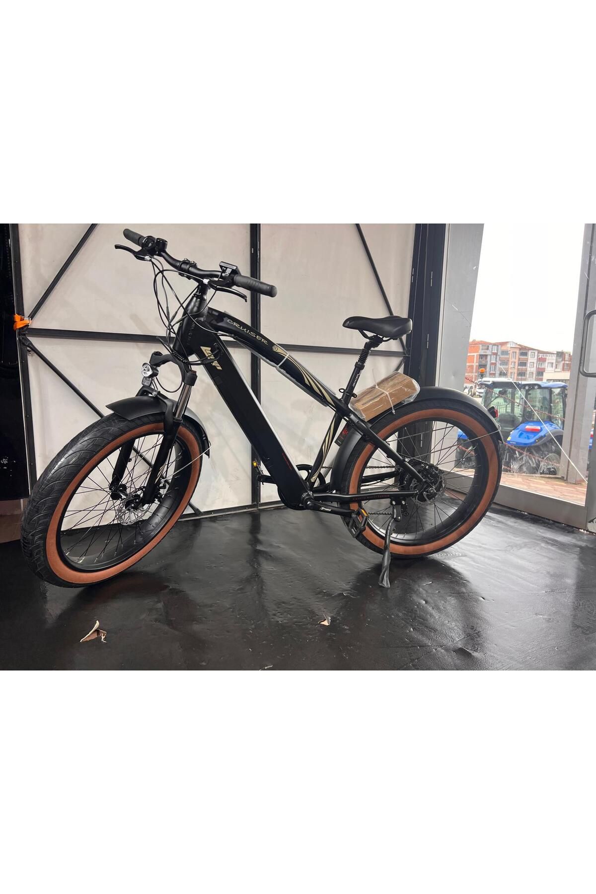 Loop Cruıser - 26" - Fat Bike 17' - 7 Vites - Elektrikli - Mat Siyah-Kahverengi