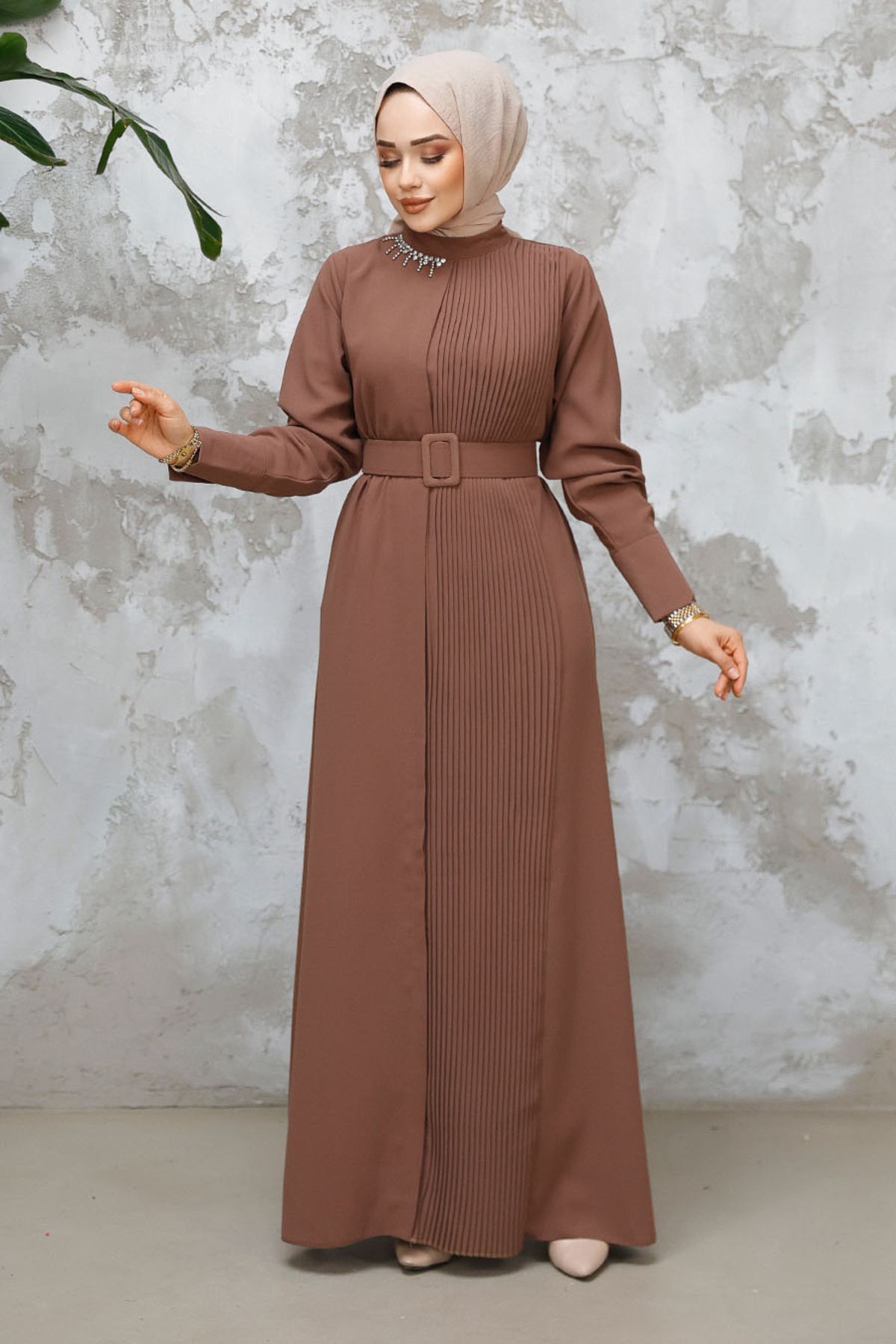 Neva Style-Dark Mink Hijab Dress with Buckle Belt 65879Kv 2