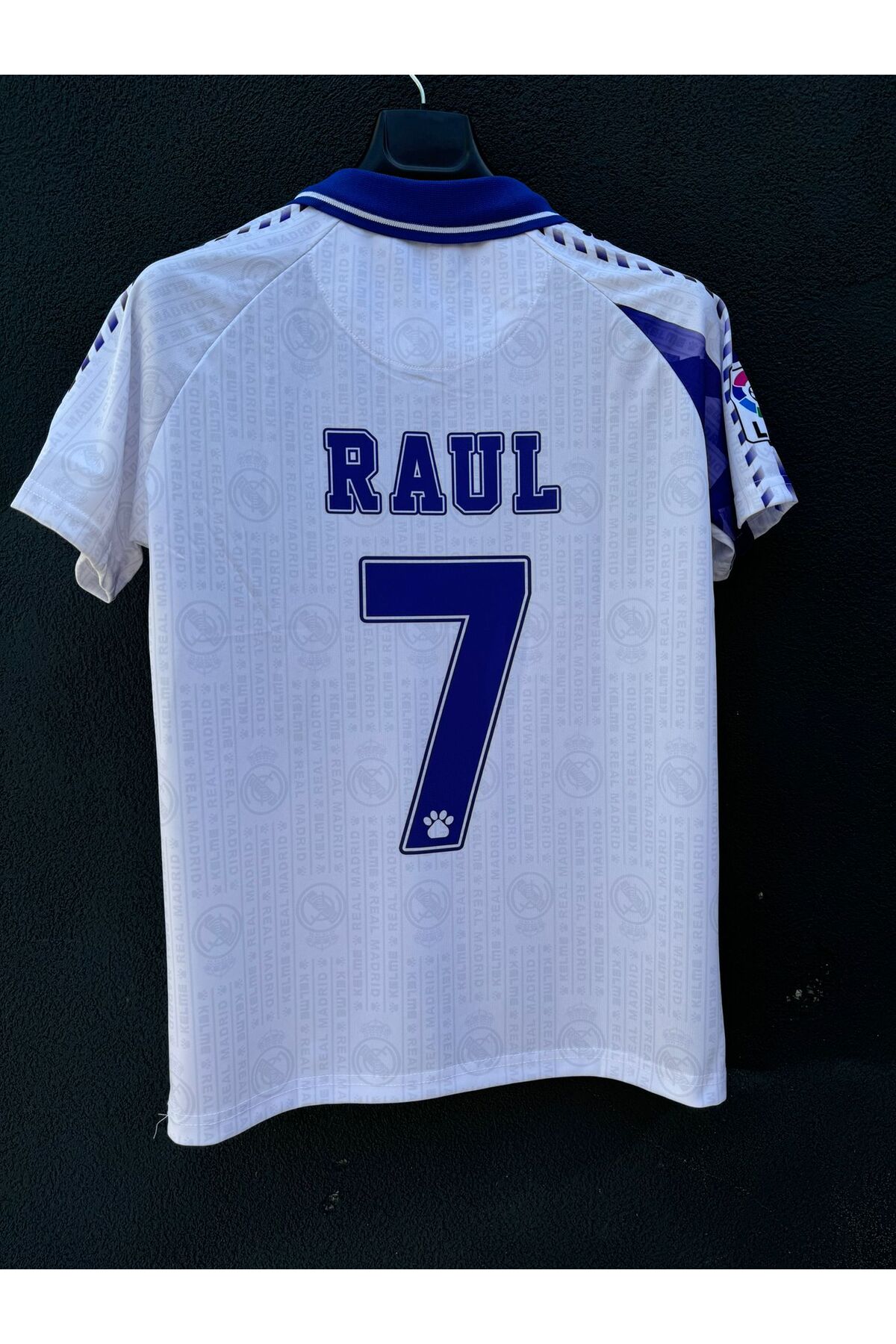 راول ريترو وايت للبالغين جيرسي