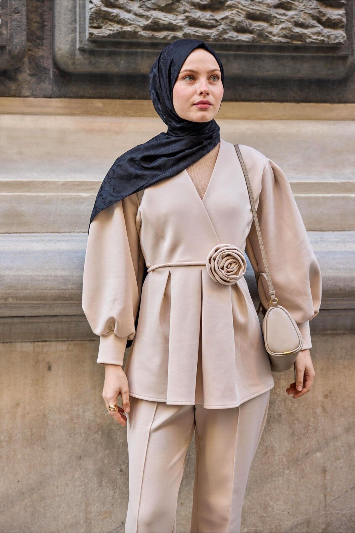 ست بالا و پایین نود زنانه جزئیات ROSE اورجینال LOCCO