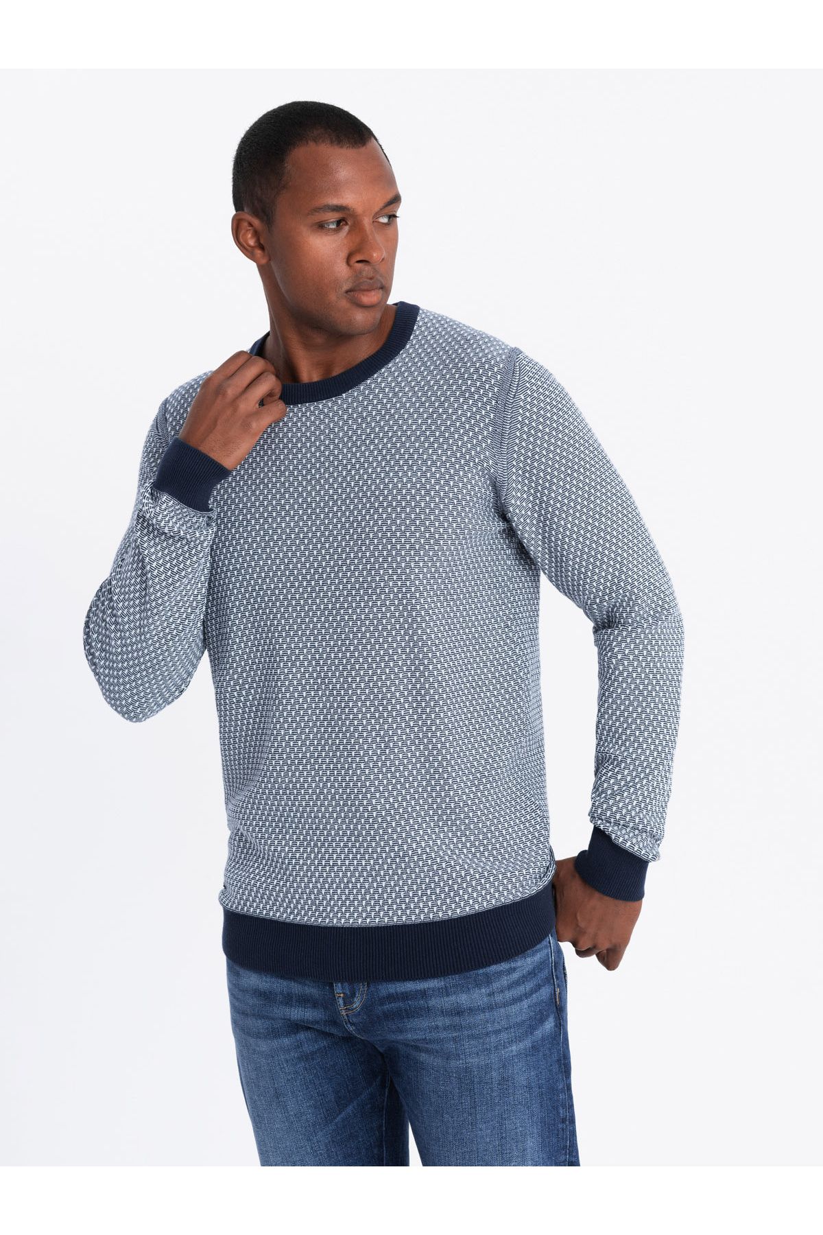 OMBRE-Knitted men's RELAXED FIT sweater with patterns - navy blue V1 OM-SWSW-0111 S 3