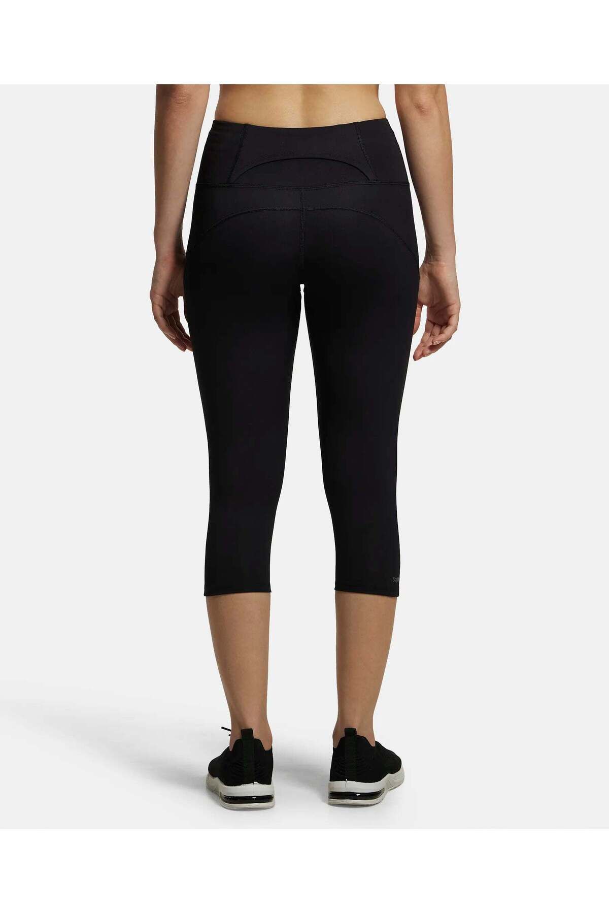 JOCKEY-Move Women Slim Fit Capri MW36-01 Black 3