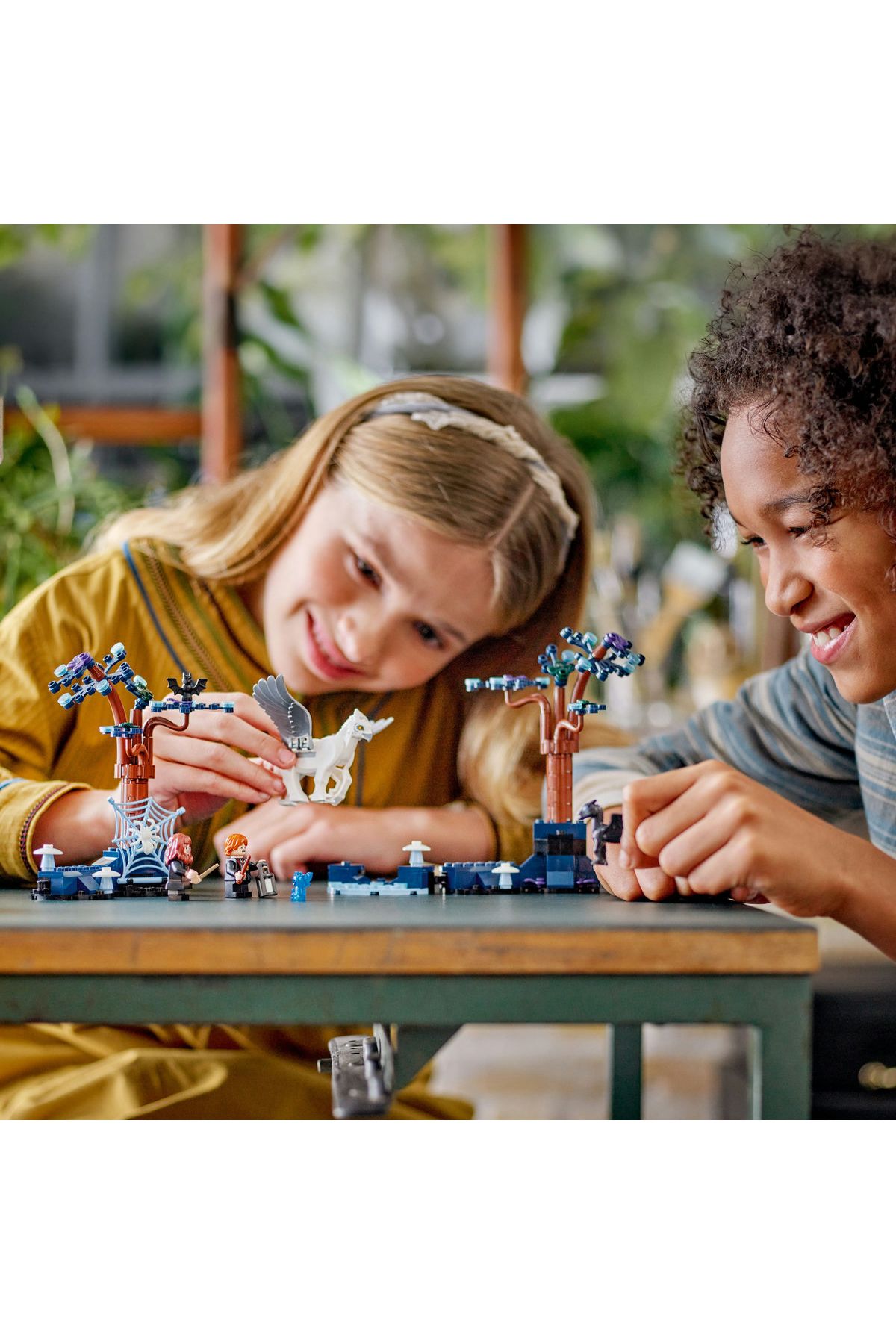 ست ساخت سازه ®Harry Potter™ مدل جنگل ممنوعه: موجودات جادویی LEGO برای کودکان 8 سال به بالا (172 قطعه) LEGO