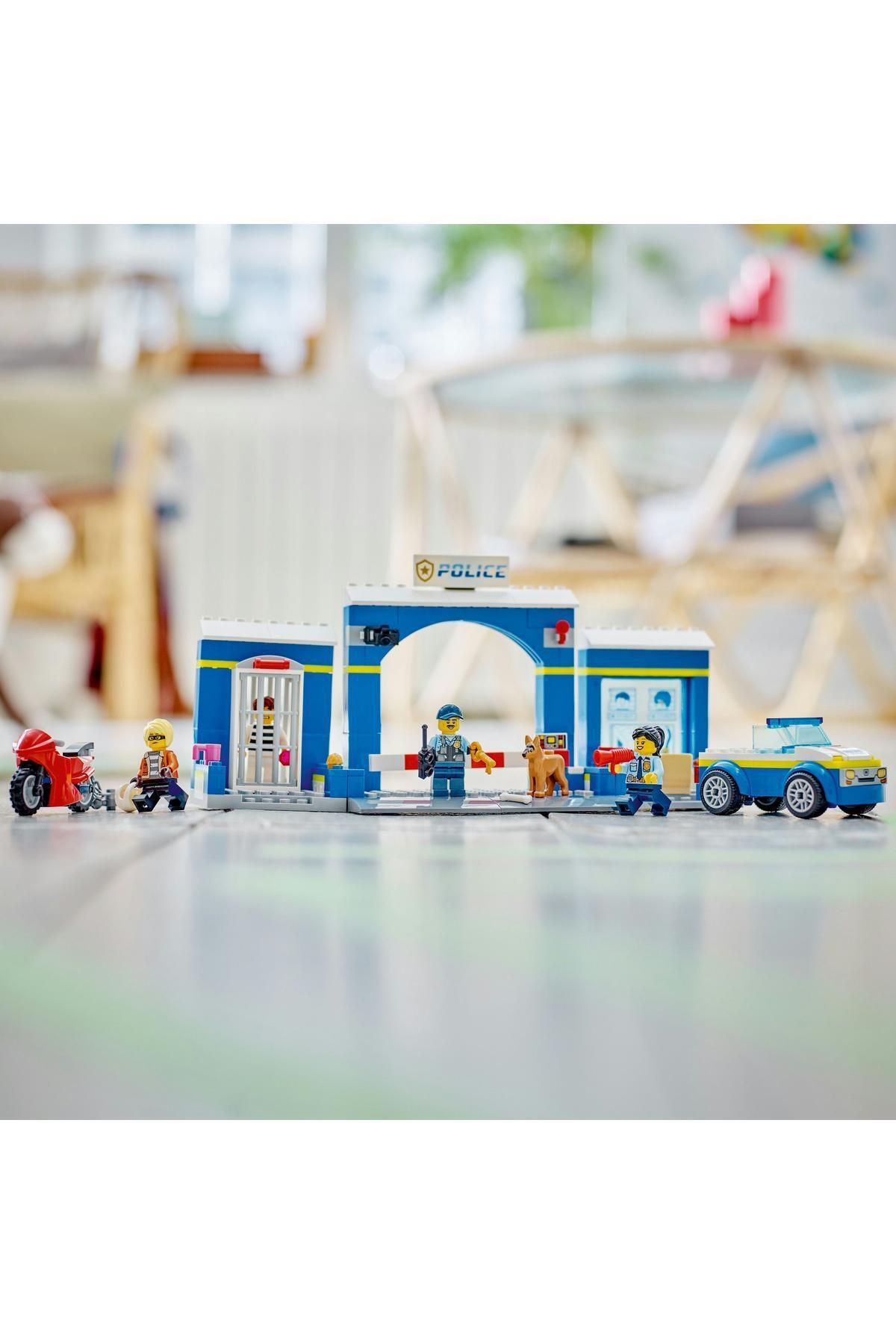 لگو City مرکز پلیس و تعقیب دزد بازی هیجان‌انگیز   LEGO