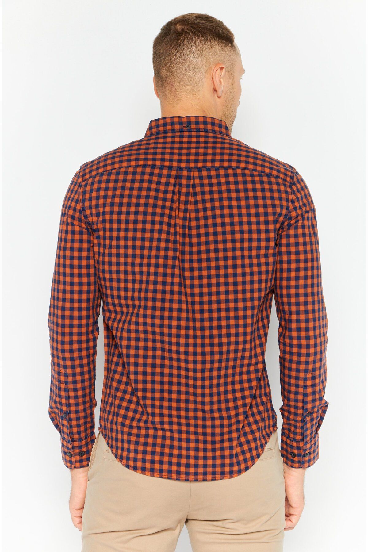 Levi's-Men Regular Fit Long Sleeve Checkered Casual Shirt, Brown 4