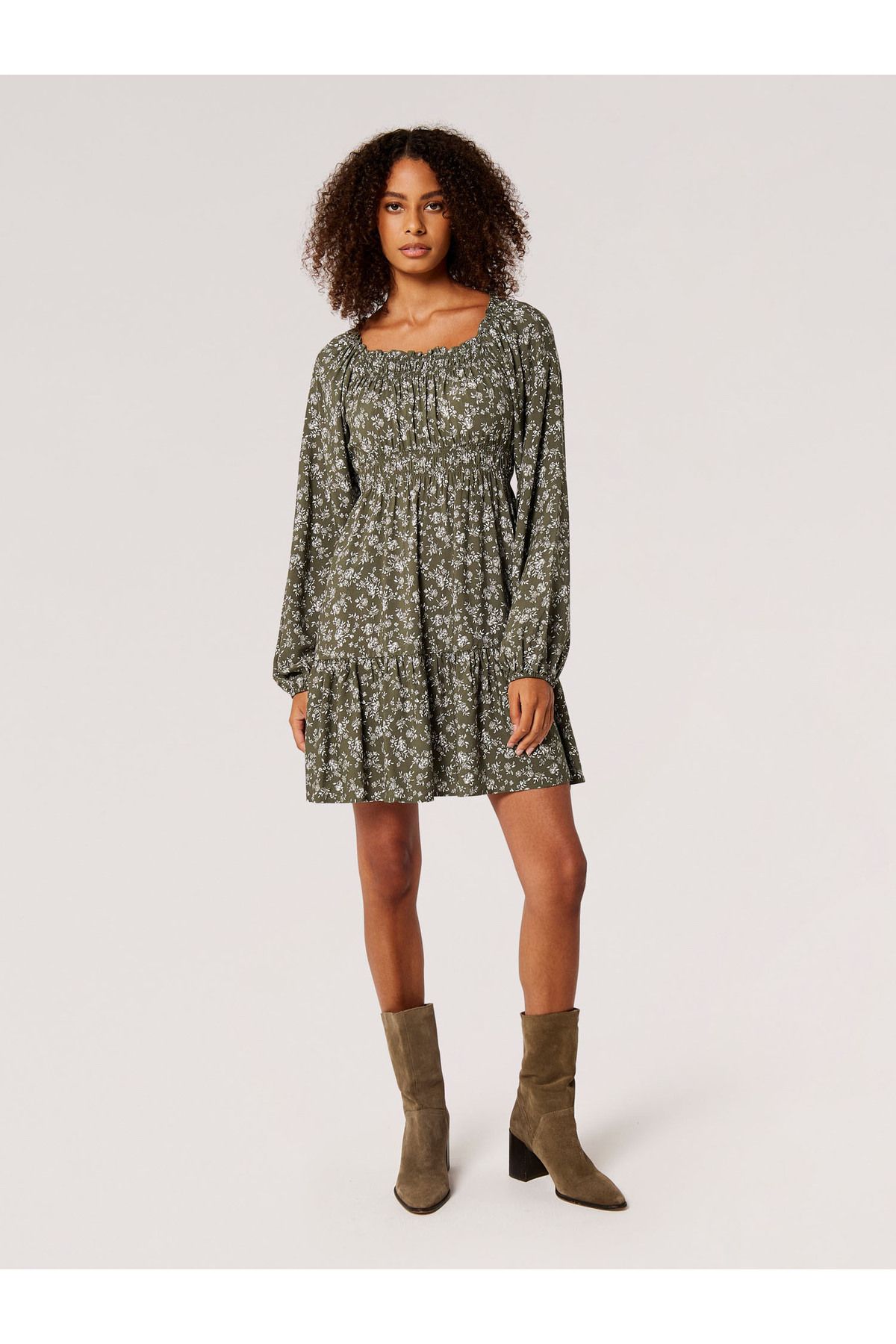 complete the look image