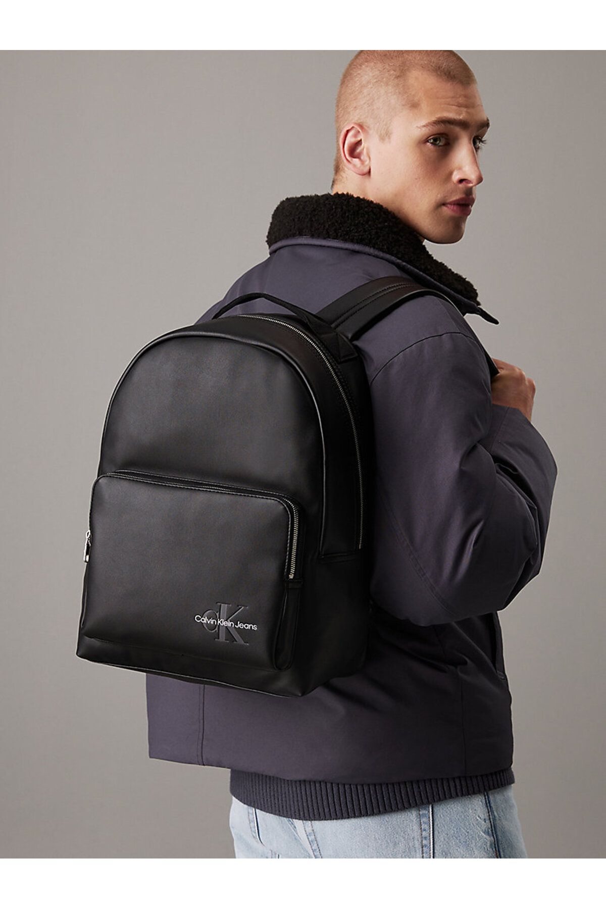 Calvin Klein-Soft Monogram Campus BP Angled 40 3