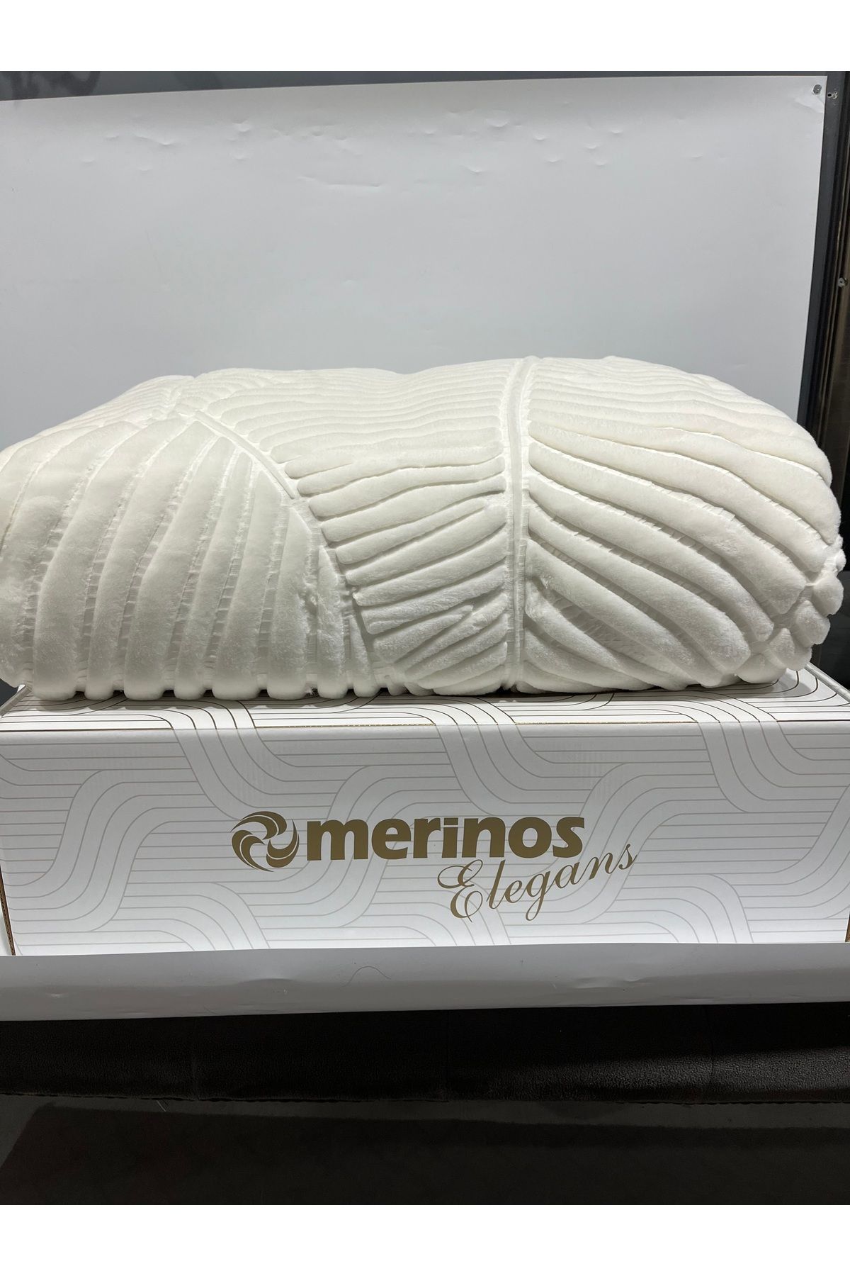 Merinos-MERINOS ELEGANCE DOUBLE PERSONAL BLANKET 3