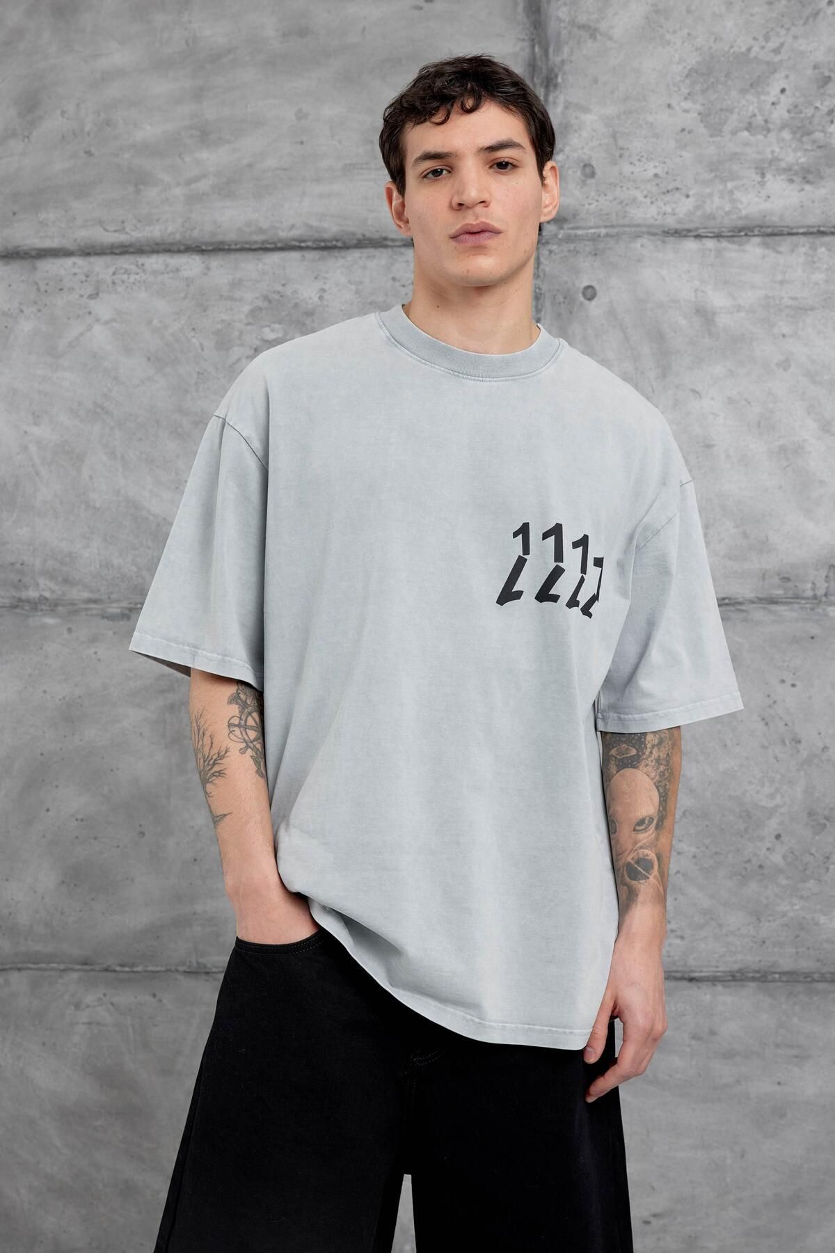 NOMARC-Gray 1111 Written Washed Oversize Tshirt 1