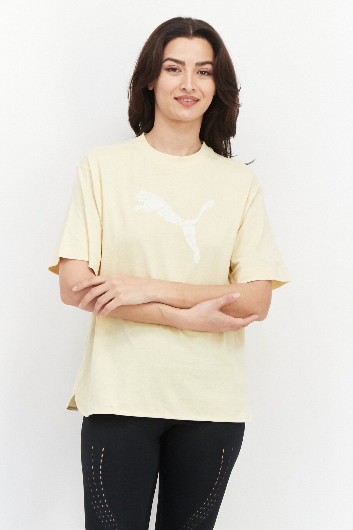 Puma-Women Relaxed Fit Short Sleeve Outdoor T-Shirts, Light Yellow 1