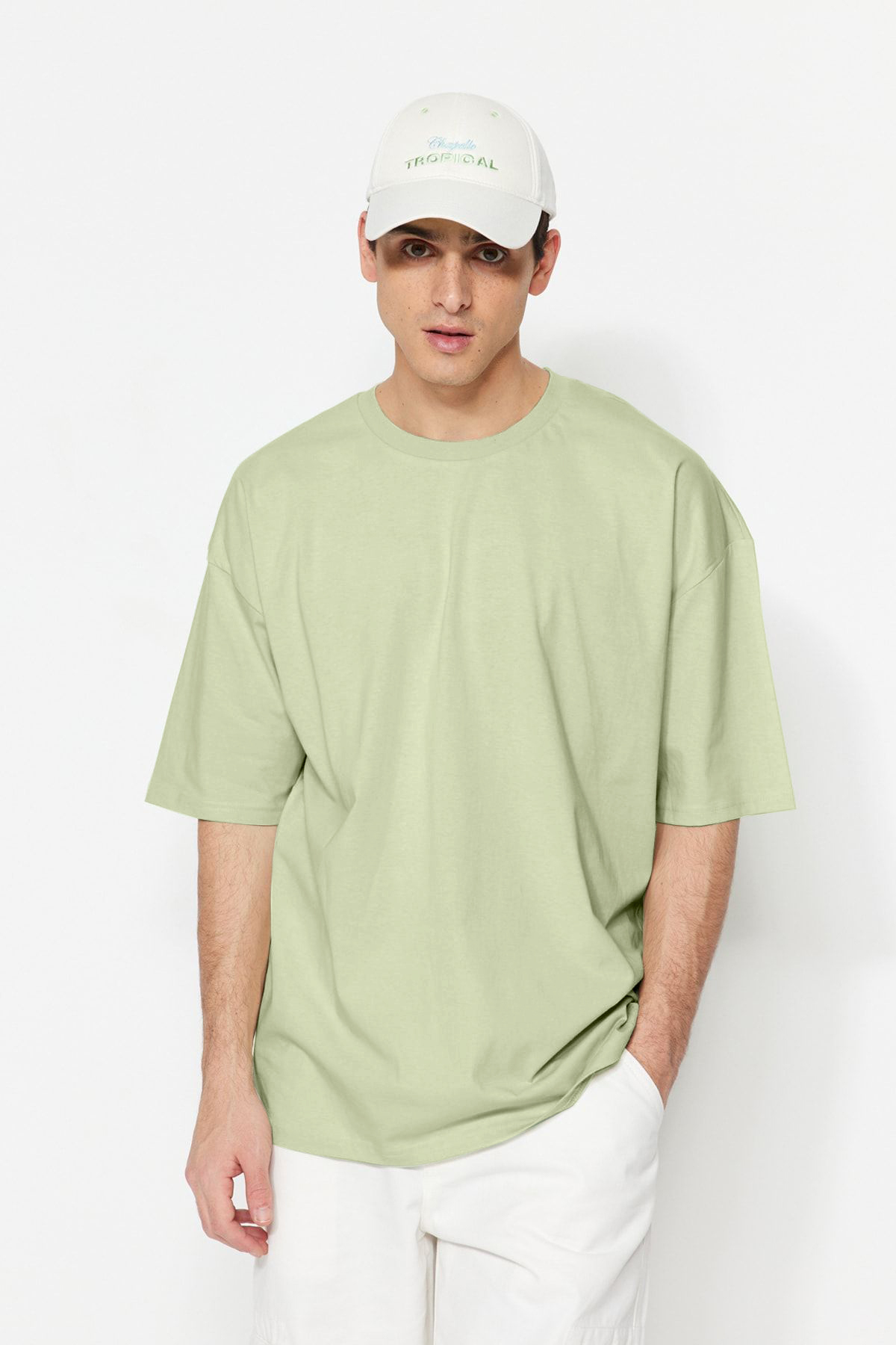 Trendyol Collection Mintfarbenes Oversize/Loose Fit Basic-T-Shirt aus 100 % B...