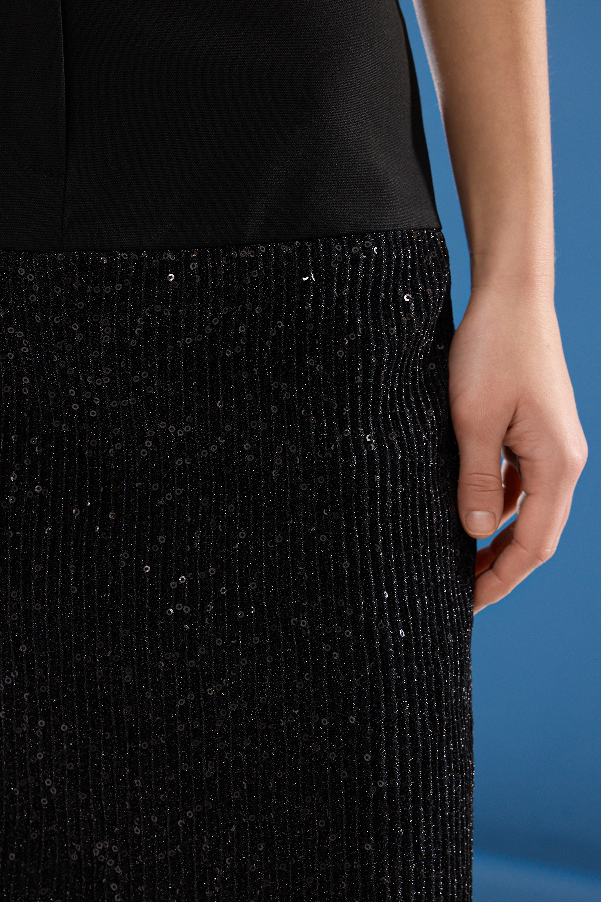 Trendyolmilla  Siyah Payet Detaylı Midi Dokuma Şık Etek TPRSS25ET00006 - Görsel 4