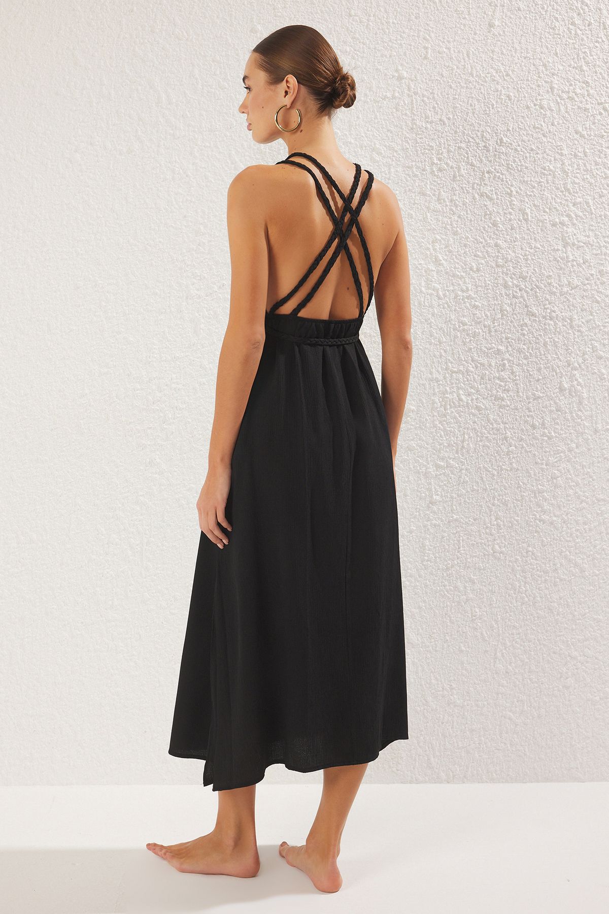 Trendyol Collection-Schwarzes, gewebtes Strandkleid mit Maxi-Schärpe – 100 % Baumwolle TBESS23EL00070 4