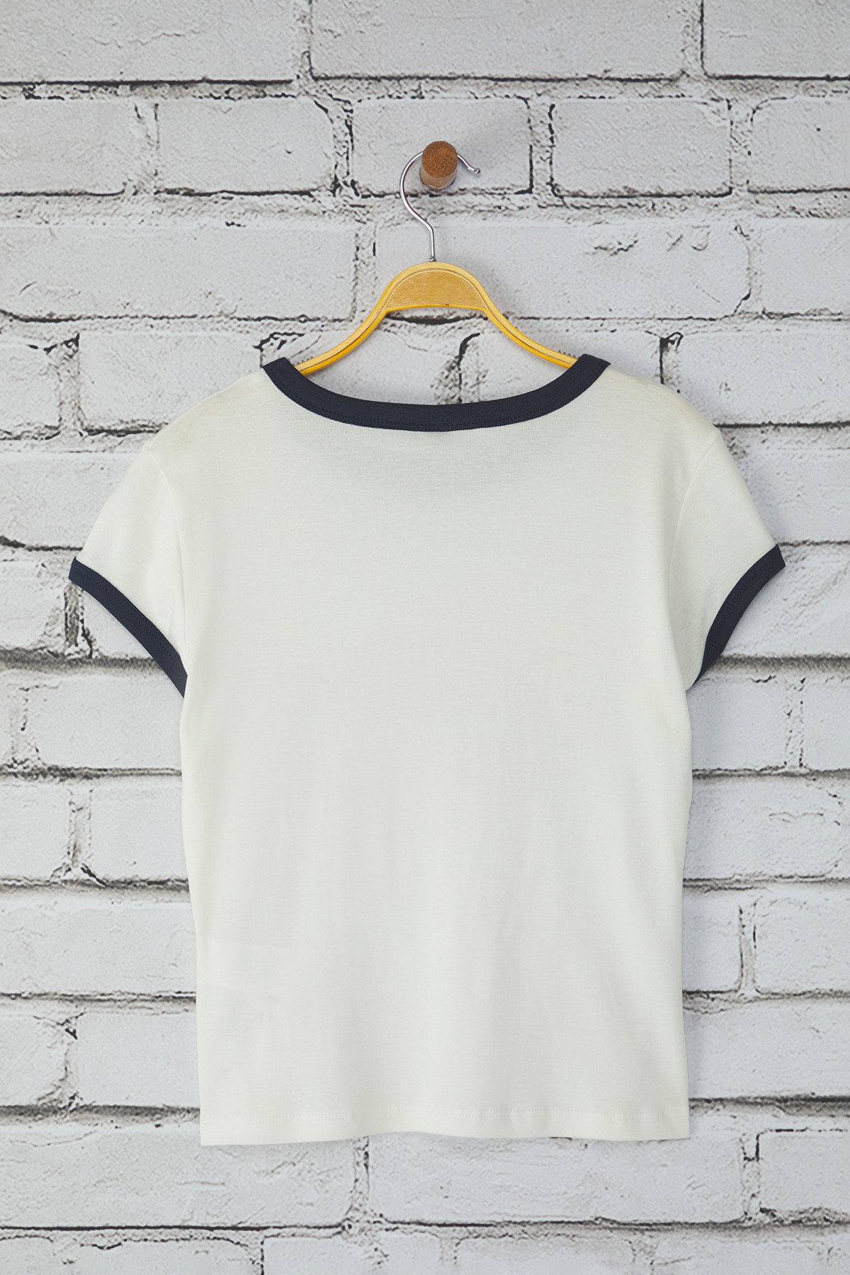 Trendyolmilla  Ekru Slogan Baskı Renk Bloklu Fitted/Vücuda Oturan Örme T-Shirt TWOSS25TS00094 - Görsel 6