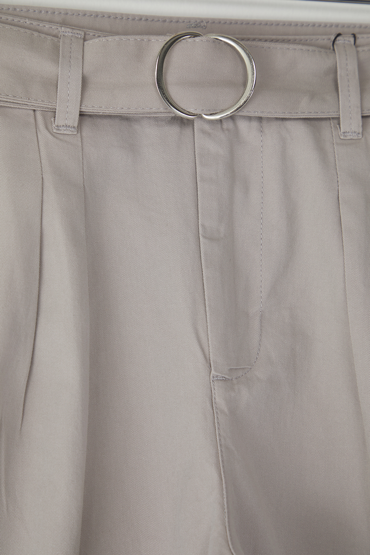 Trendyolmilla  Erkek Taş Oversize Fit Gabardin Kemer Detaylı Şort & Bermuda TMNSS25SR00025 - Görsel 4