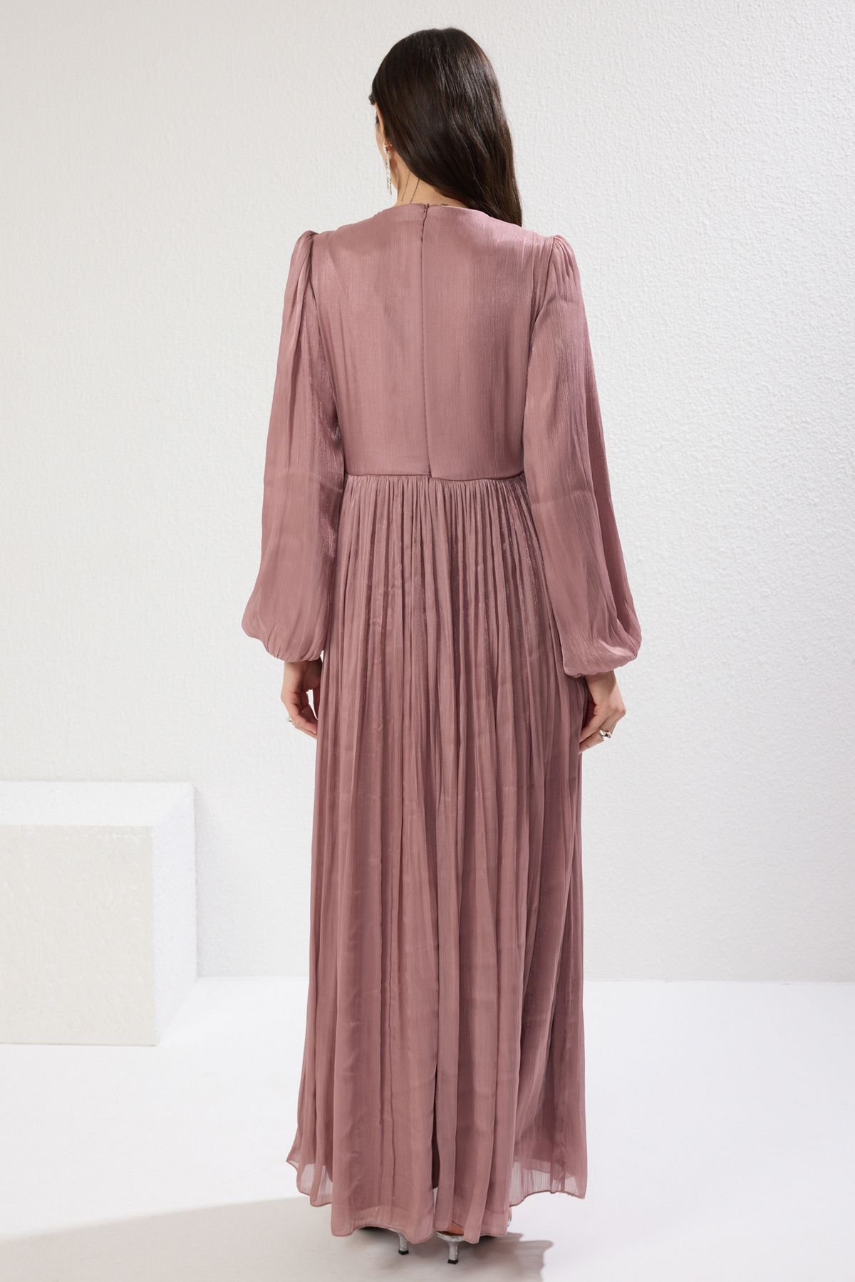 Trendyol Modest-Βραδινό φόρεμα σιφόν Lurex με λεπτομέρεια φύλλου με επένδυση πούδρας TCTAW25DB00012 4