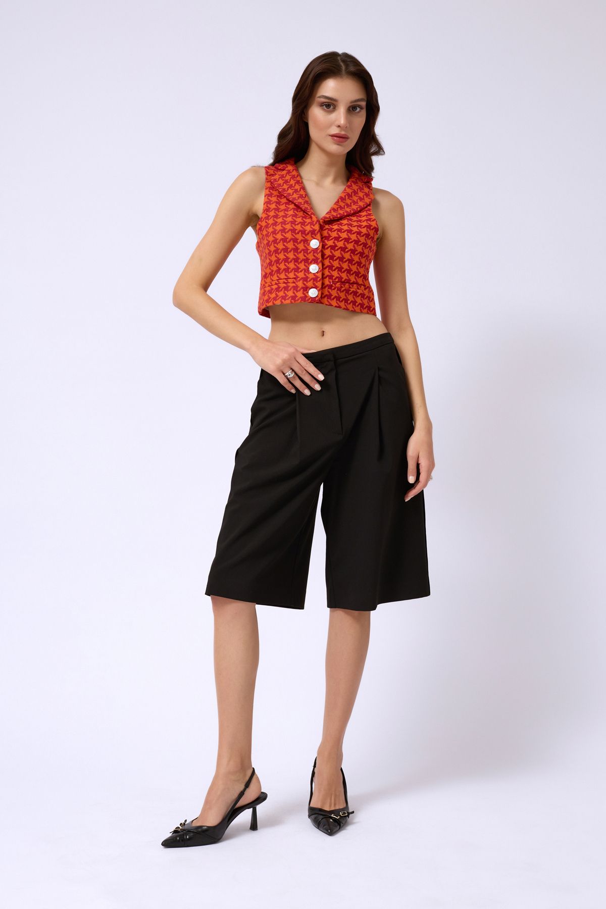 complete the look image
