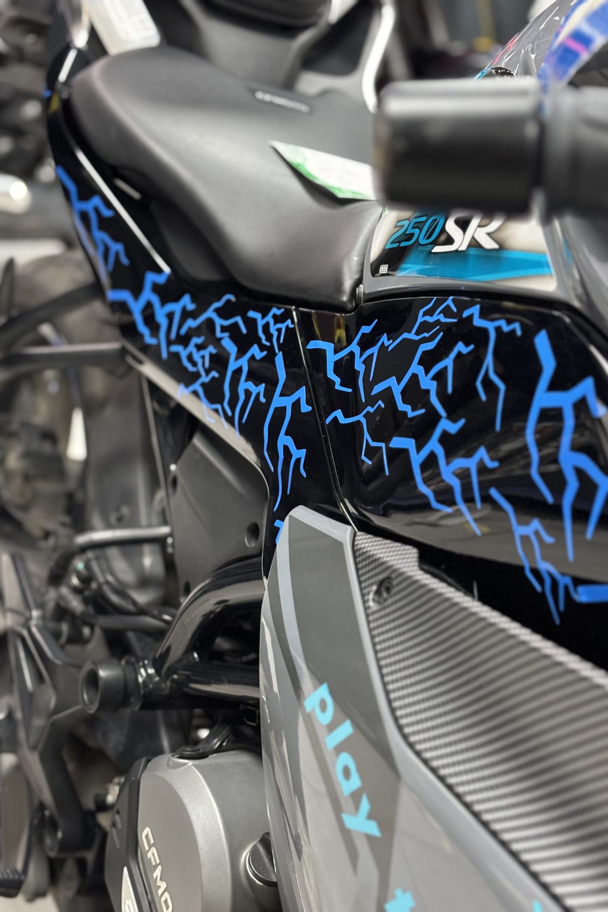 Banxtre-Light Blue Segmented Lightning Lightning Sticker for Engine and Helmet (16 Pcs) 3