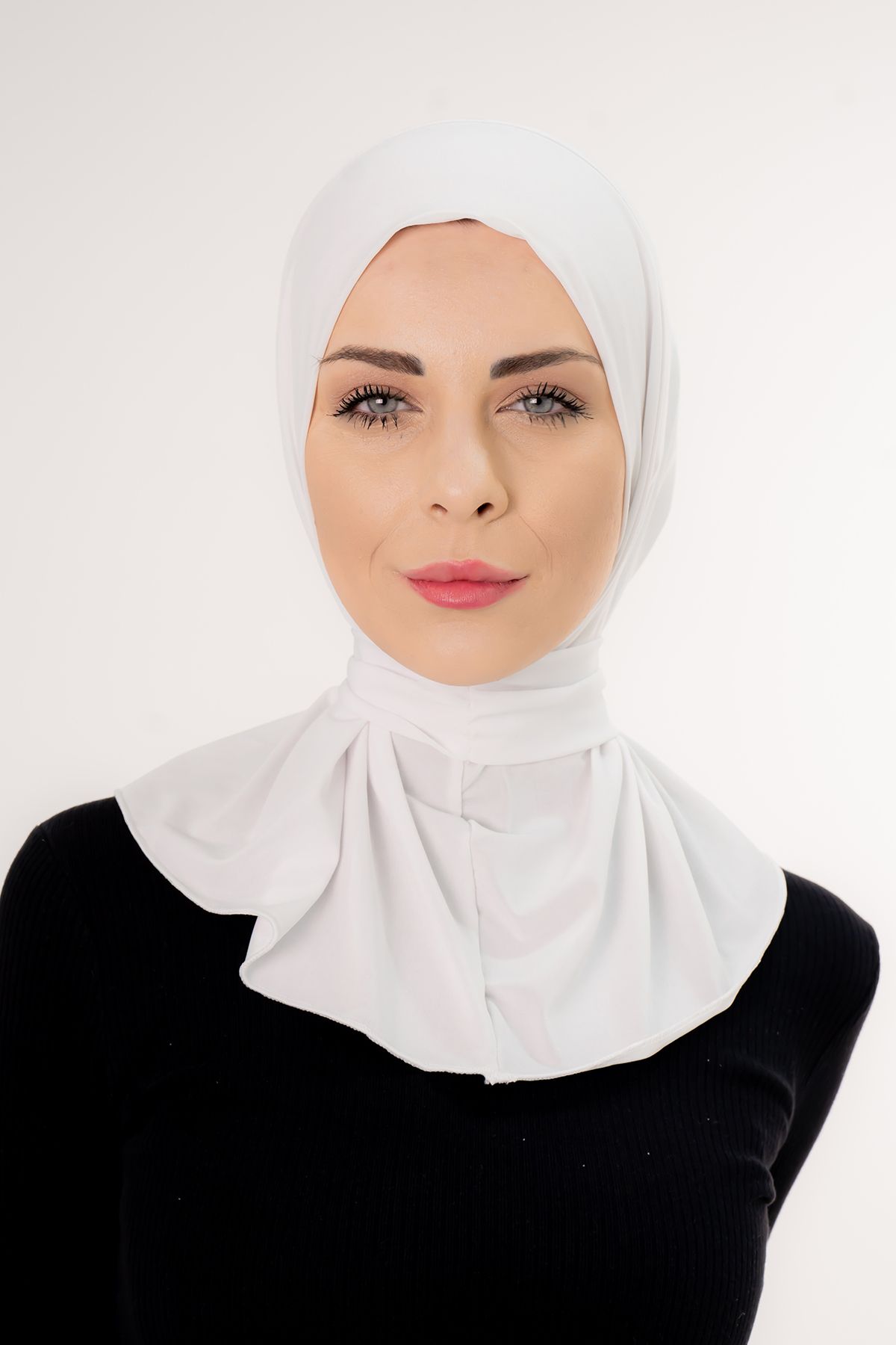 Şalcenneti.com-Practical White Hijab Shawl - Snap Fastener and Tie 1