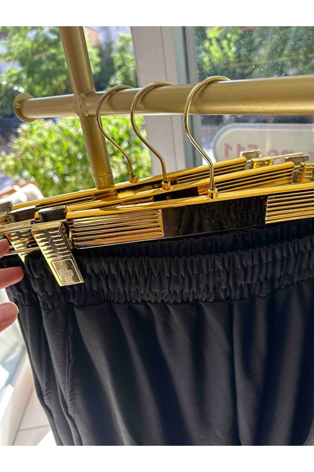 Askıcı-5 Pieces of Skirt Hangers with Gold Latch 7