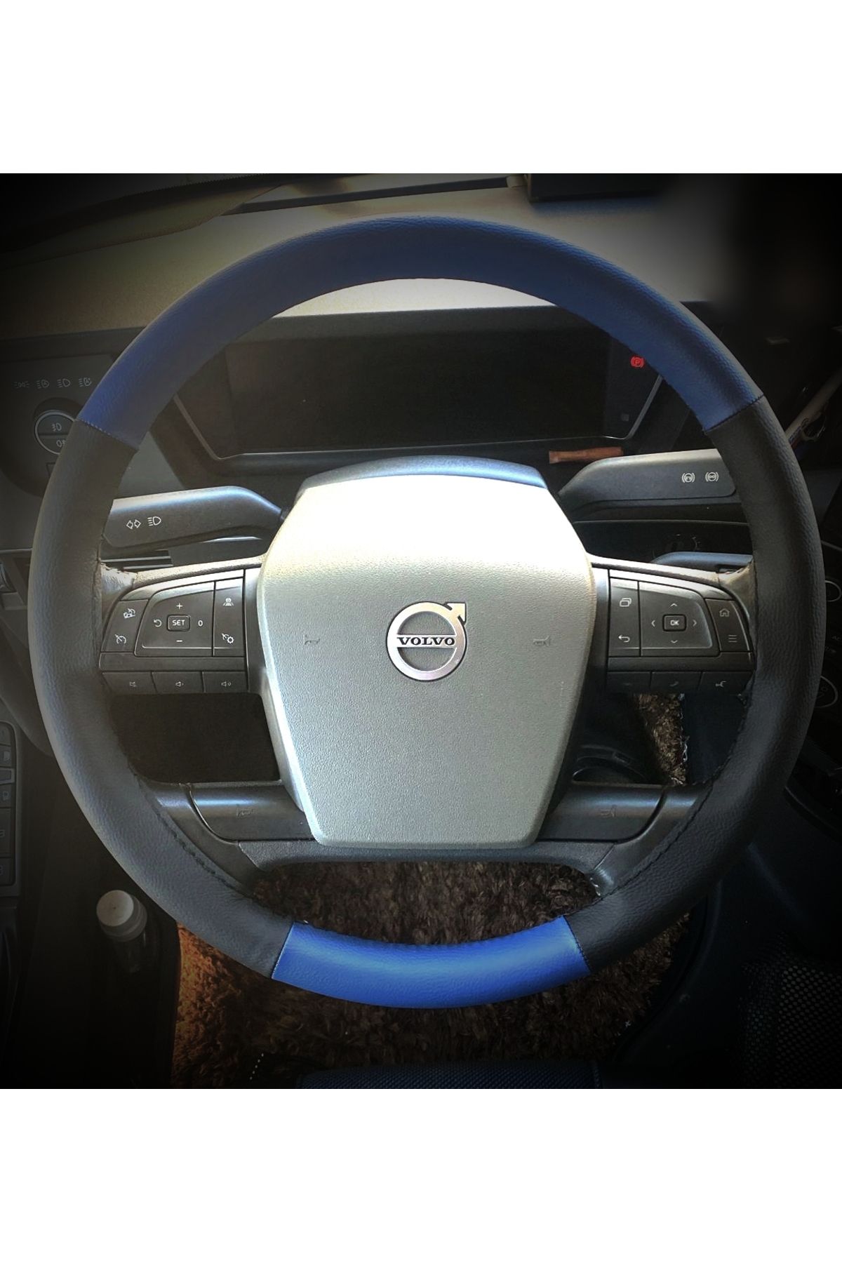 DİKİŞLİ DİREKSİYON KILIFI SİYAH DERİ MAVİ DERİ SİYAH DİKİŞLİ YENİ VOLVO TIR KAMYON İÇİN