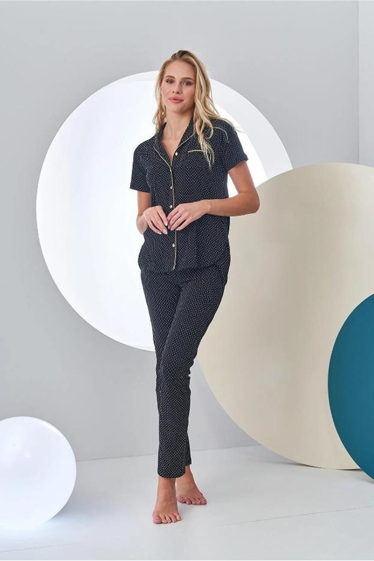 PJS-24213 Дамски пижамен комплект с копчета на точки 4