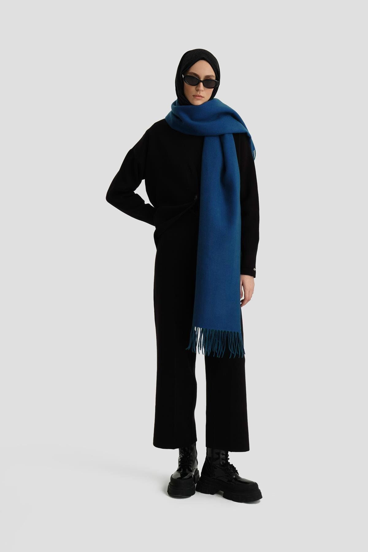 کت و شلوار بافتنی 24kd2808 مشکی Armine