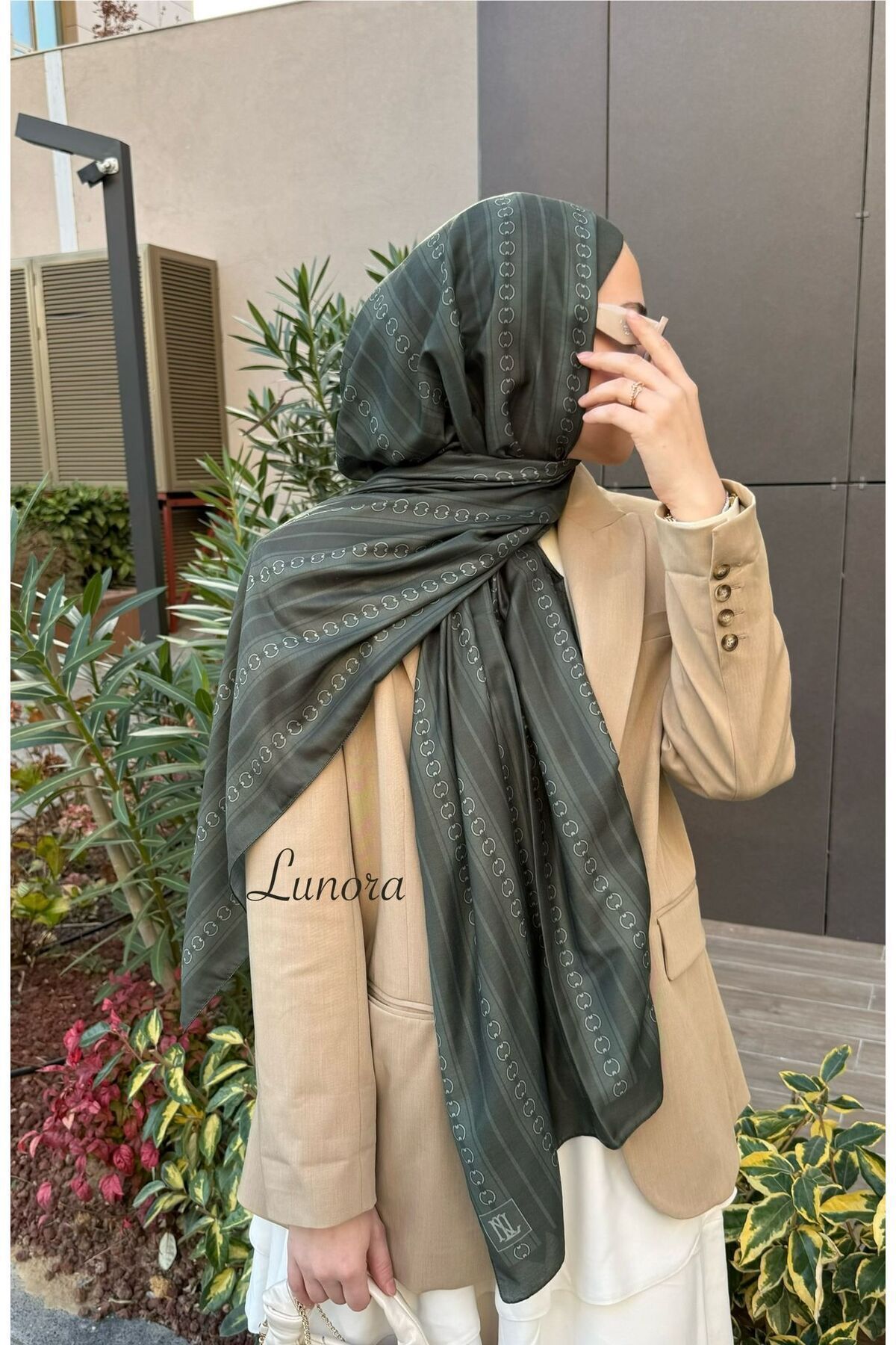 Lunora-Chain Pattern Shawl 2