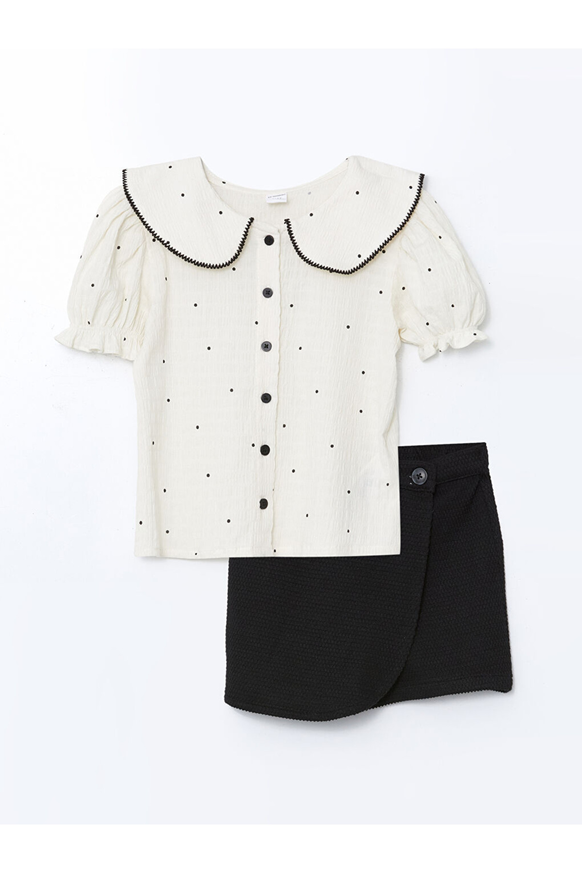LC Waikiki-طقم قميص وسروال قصير للفتيات من Ecru Baby Collar 1