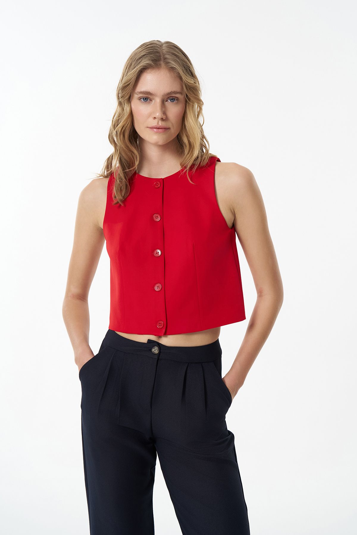 Quzu-Red Short Vest and Jacket - Button Detail 1