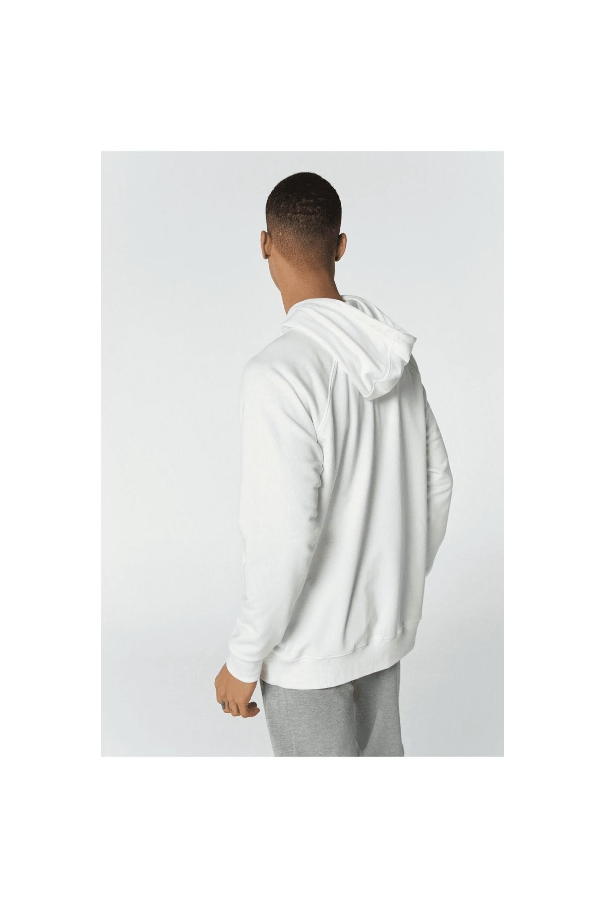 سویشرت سفید مردانه پوست بزرگ hummel