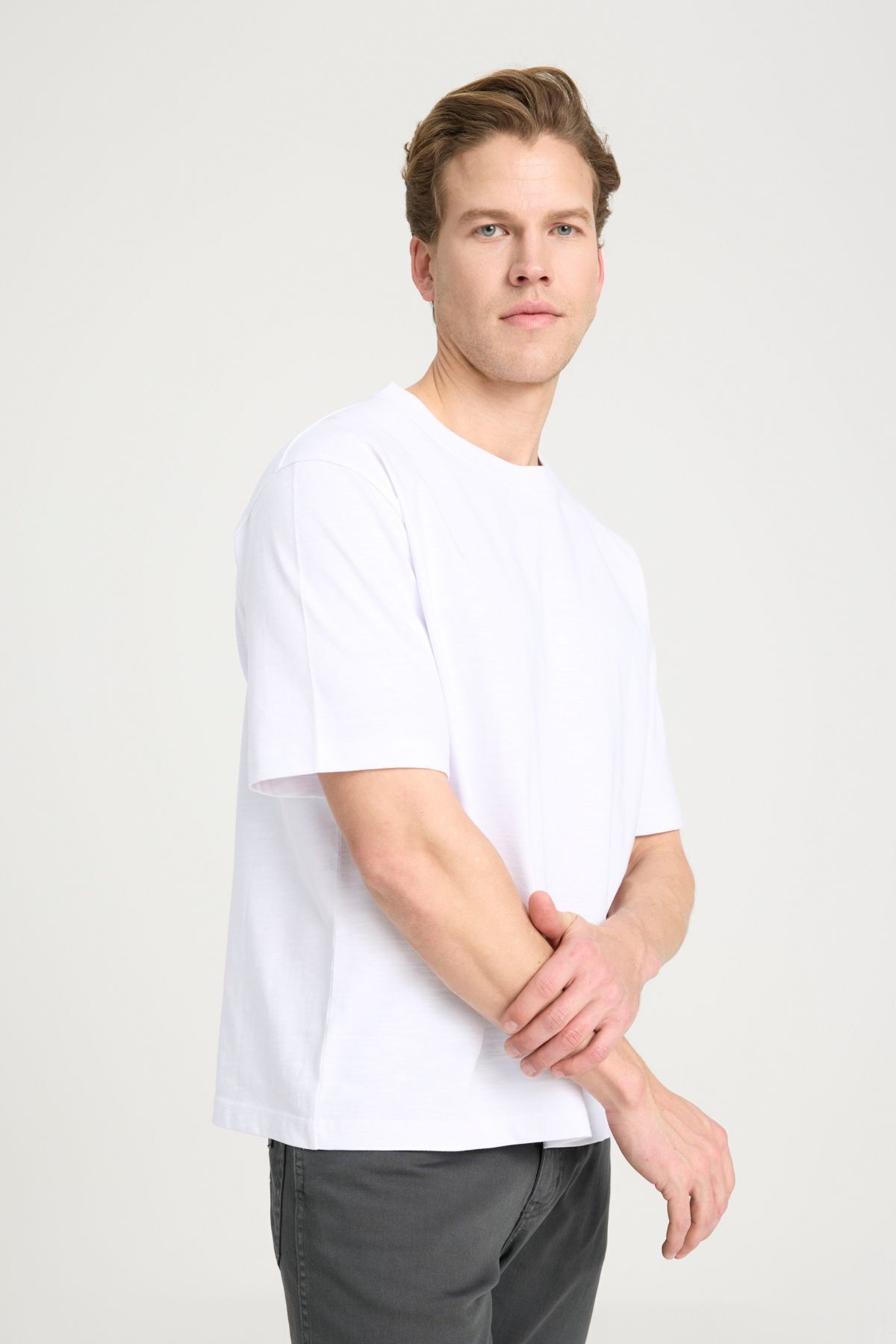 تی شرت سفید مردانه به طور منظم مناسب گردن دوچرخه برش طبیعی 100 ٪ پنبه T Shirt Wrangler