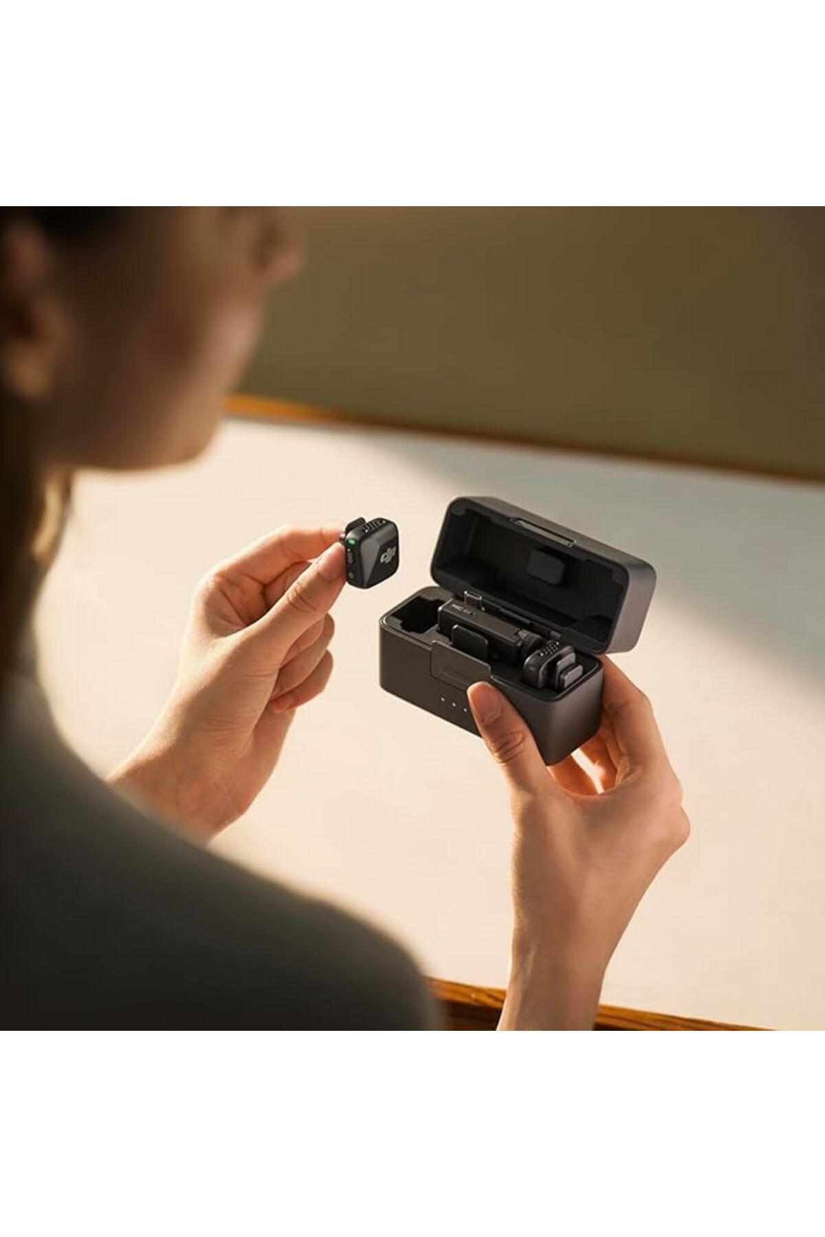 DJI-Mic Mini (2TX+1RX+Charging Case), Noise Cancelling Wireless Mic for Camera/iPhone/Android, Vlog 6