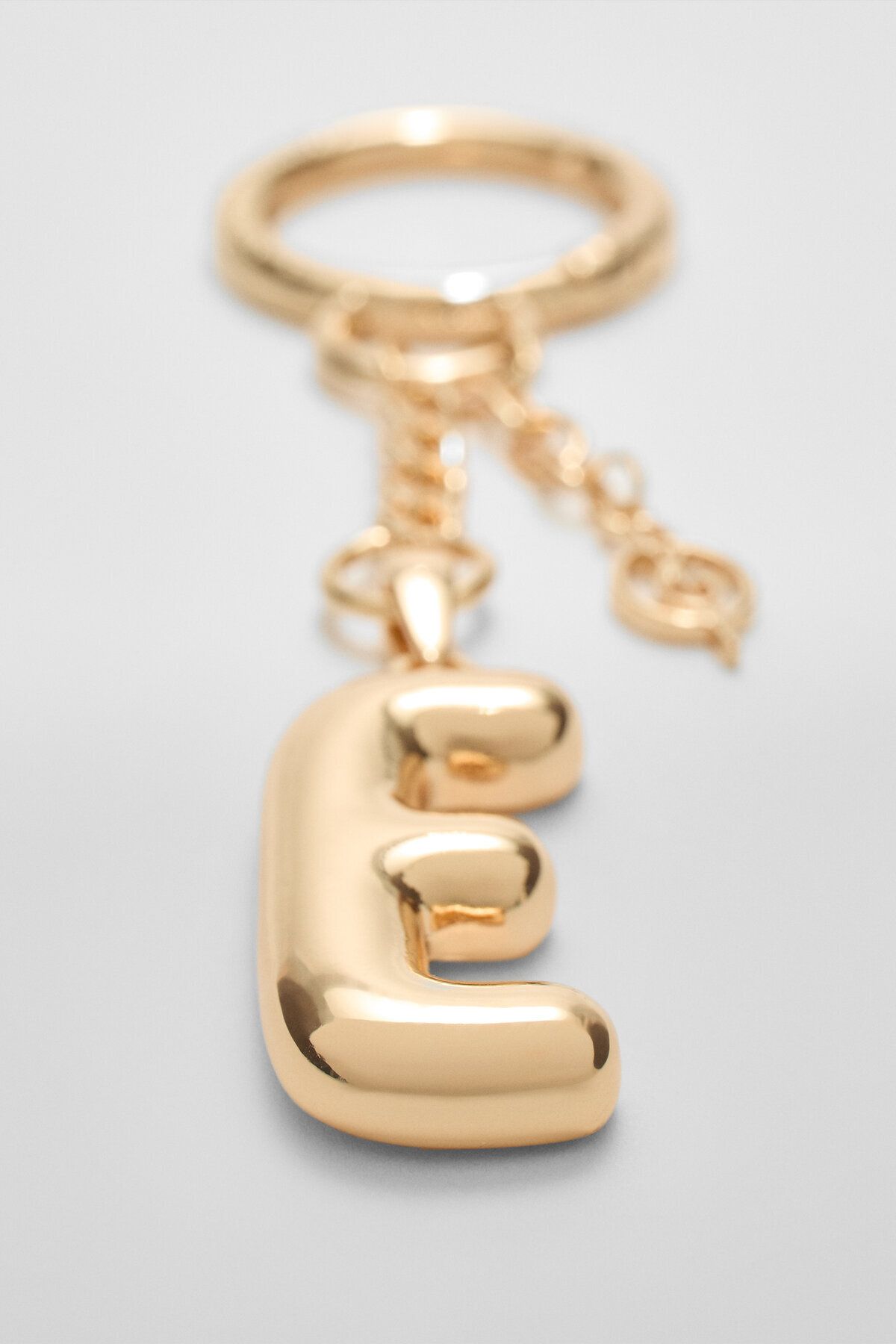 جاکلیدی با سرحرف E ساخته شده از ۸۰٪ روی و ۲۰٪ آهن Stradivarius
