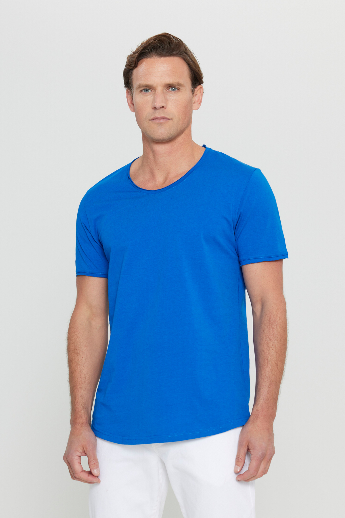 Erkek Saks Standart Fit Normal Kesim Bisiklet Yaka %100 Pamuk Kısa Kollu Tişört