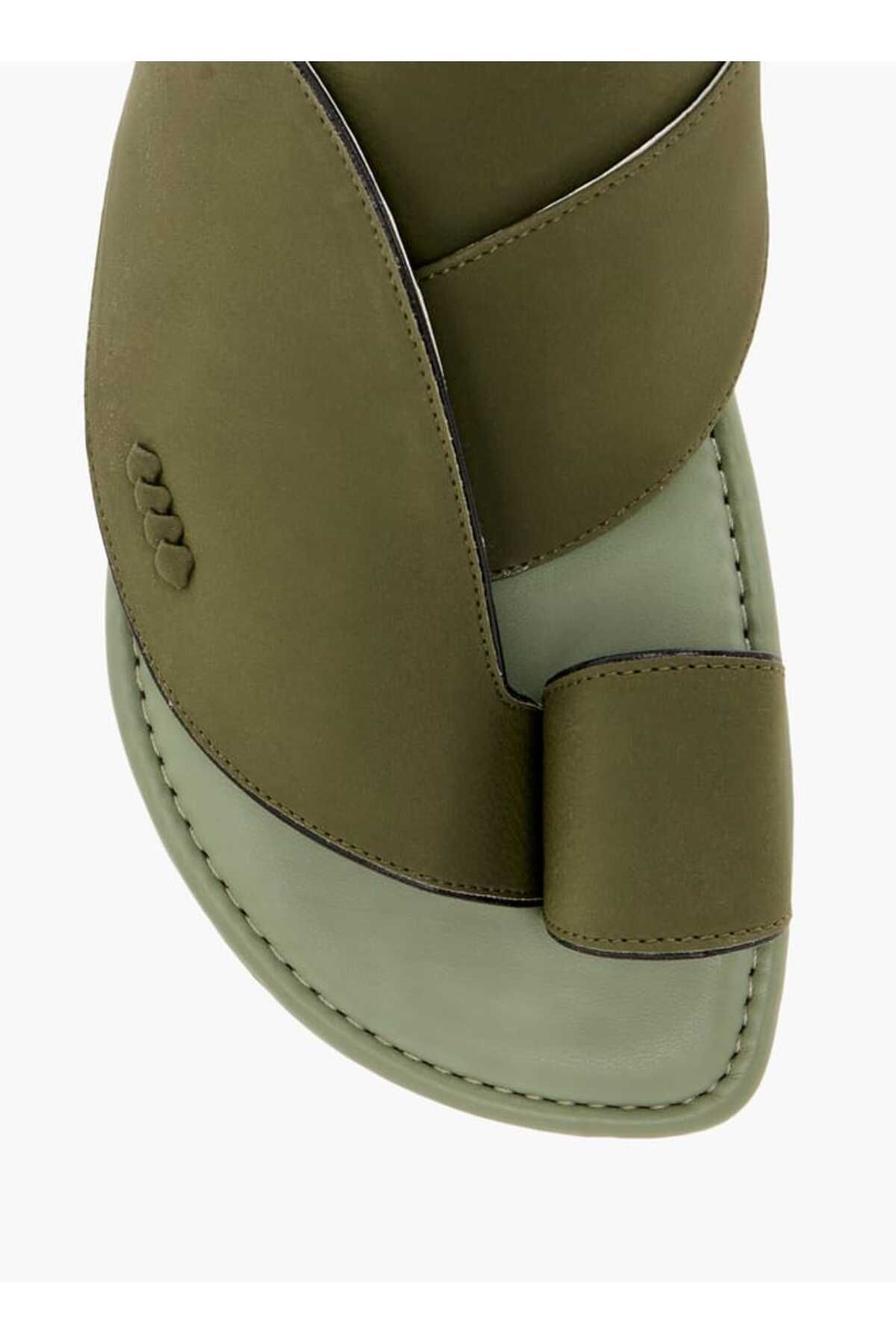 LBL by Shoexpress-Textured Slip-On Arabic Sandals with Toe Loop 3
